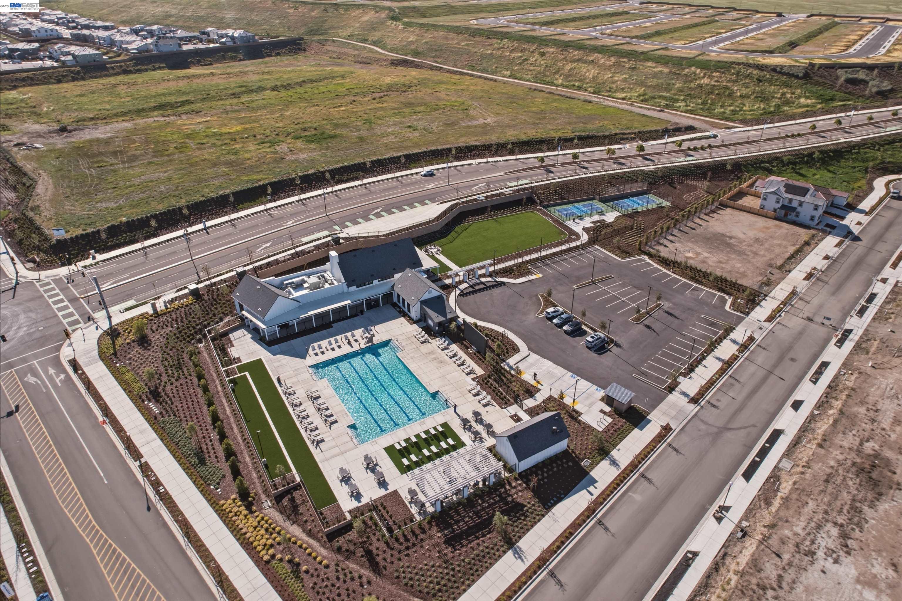 Detail Gallery Image 43 of 60 For 5717 Tournament Ct, Tracy,  CA 95377 - 4 Beds | 3 Baths