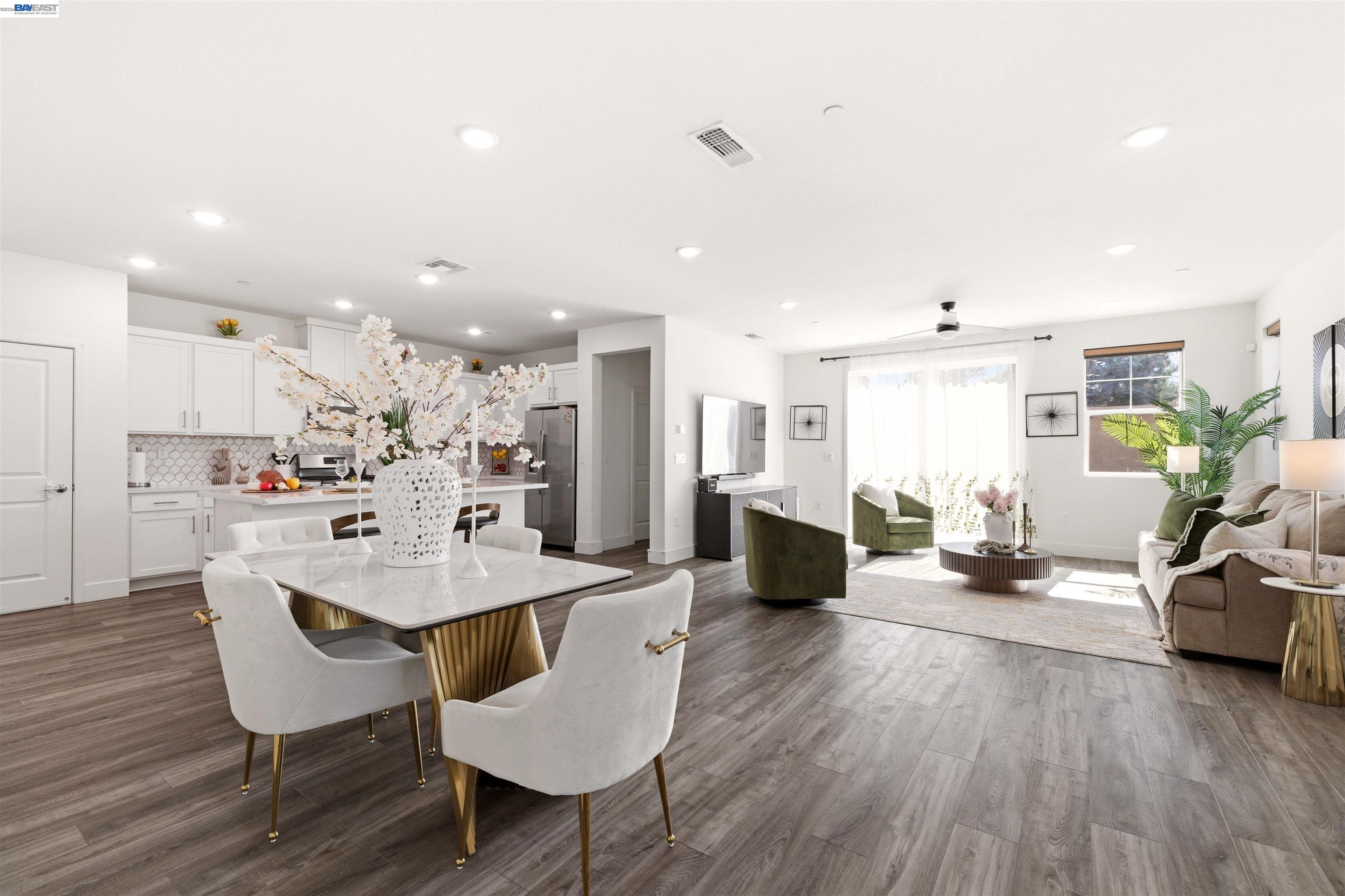 Detail Gallery Image 7 of 60 For 5717 Tournament Ct, Tracy,  CA 95377 - 4 Beds | 3 Baths