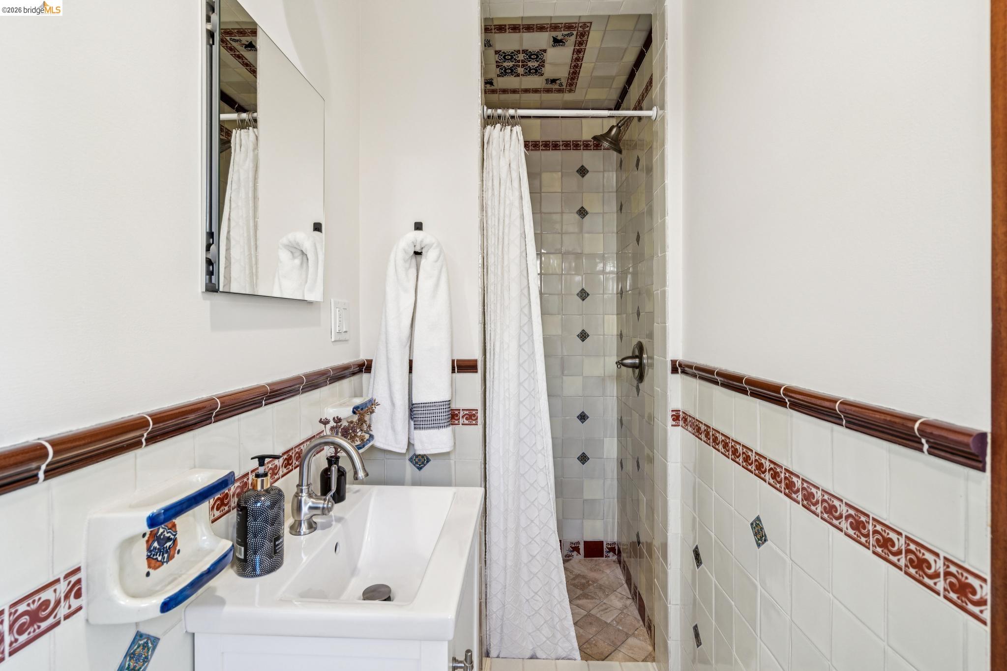 Detail Gallery Image 26 of 53 For 20 Stevenson Ave., Berkeley,  CA 94708 - 3 Beds | 2 Baths