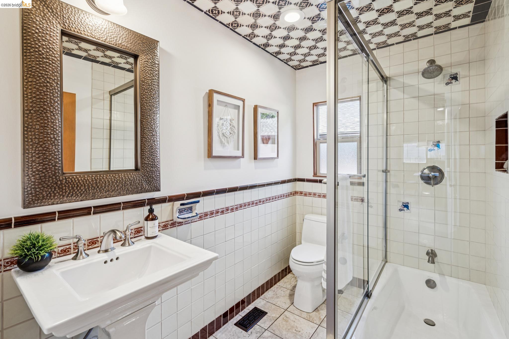 Detail Gallery Image 31 of 53 For 20 Stevenson Ave., Berkeley,  CA 94708 - 3 Beds | 2 Baths