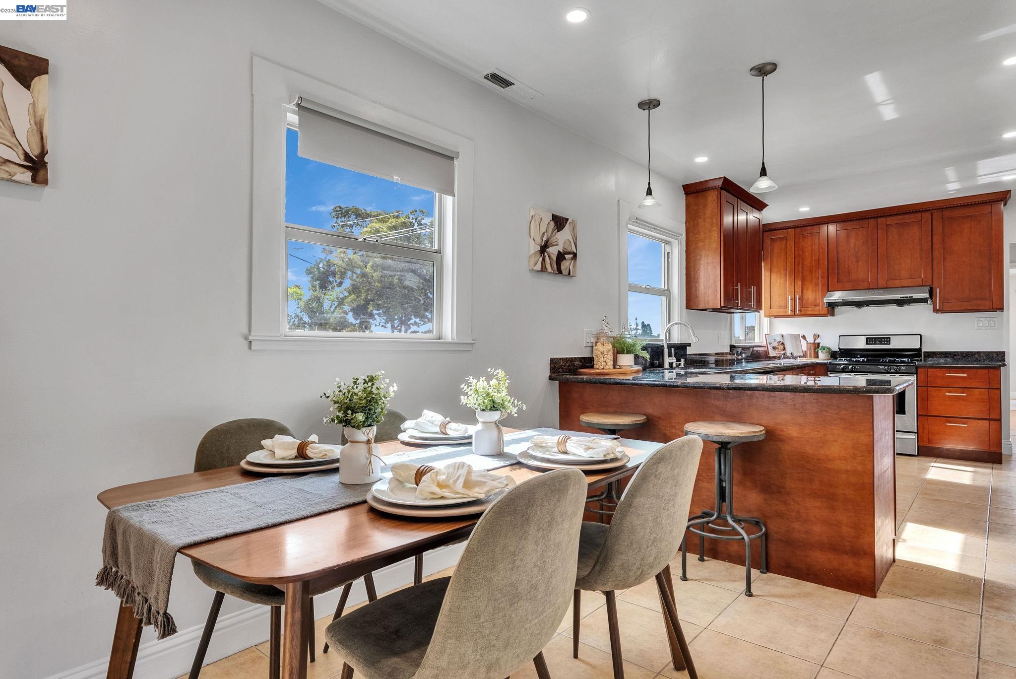 Detail Gallery Image 15 of 60 For 4471 Tulip Ave, Oakland,  CA 94619 - 3 Beds | 2 Baths