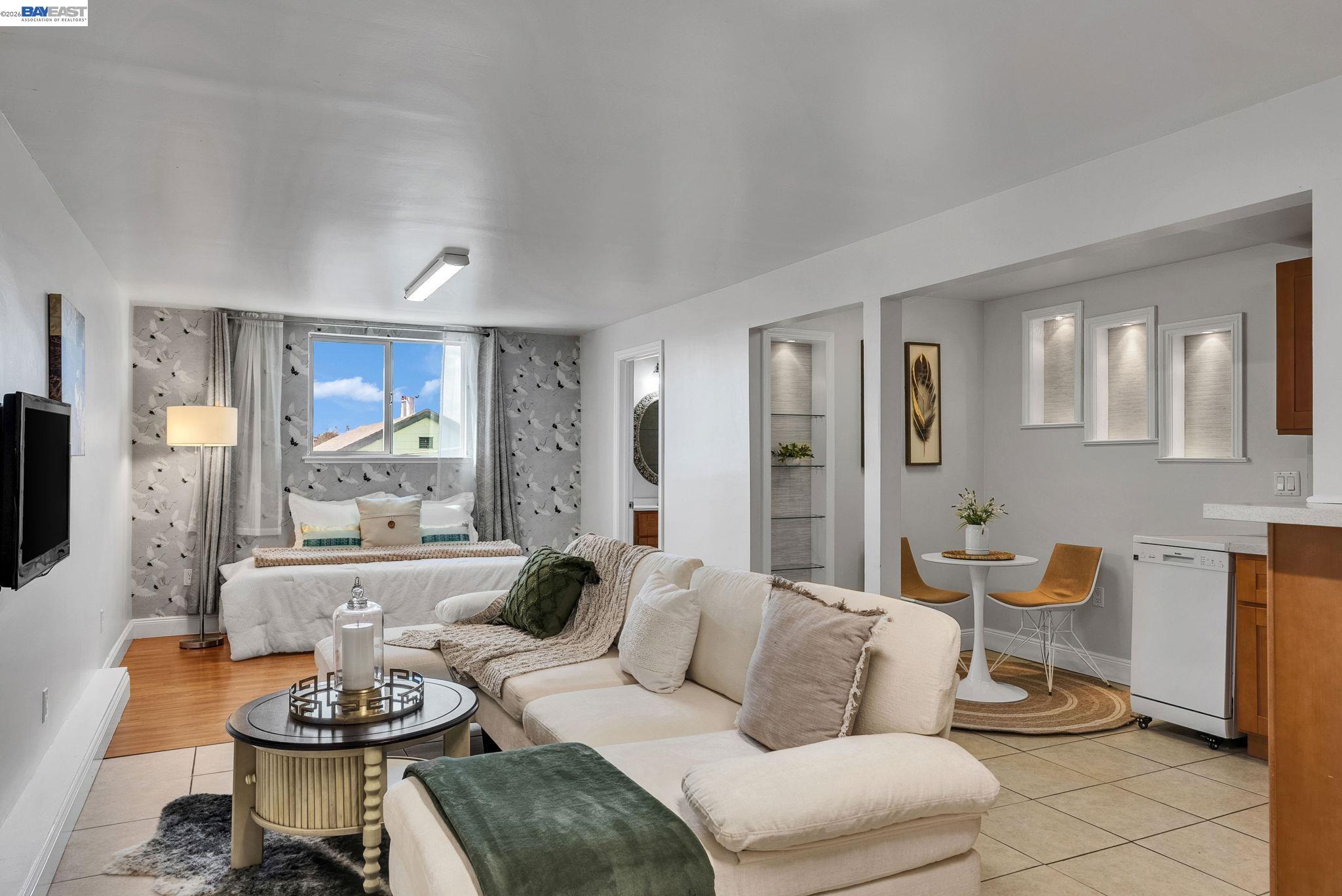 Detail Gallery Image 36 of 60 For 4471 Tulip Ave, Oakland,  CA 94619 - 3 Beds | 2 Baths