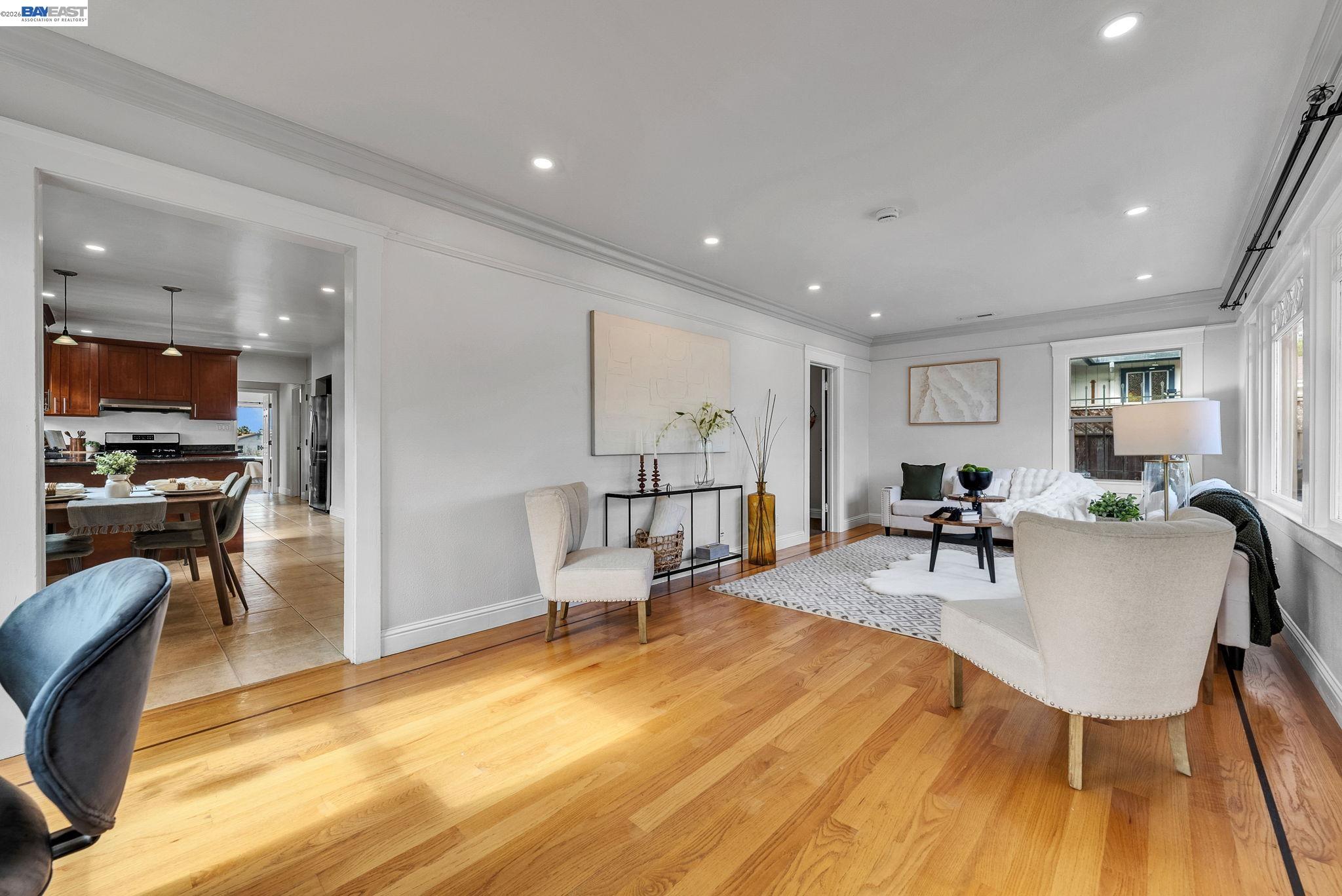 Detail Gallery Image 5 of 60 For 4471 Tulip Ave, Oakland,  CA 94619 - 3 Beds | 2 Baths