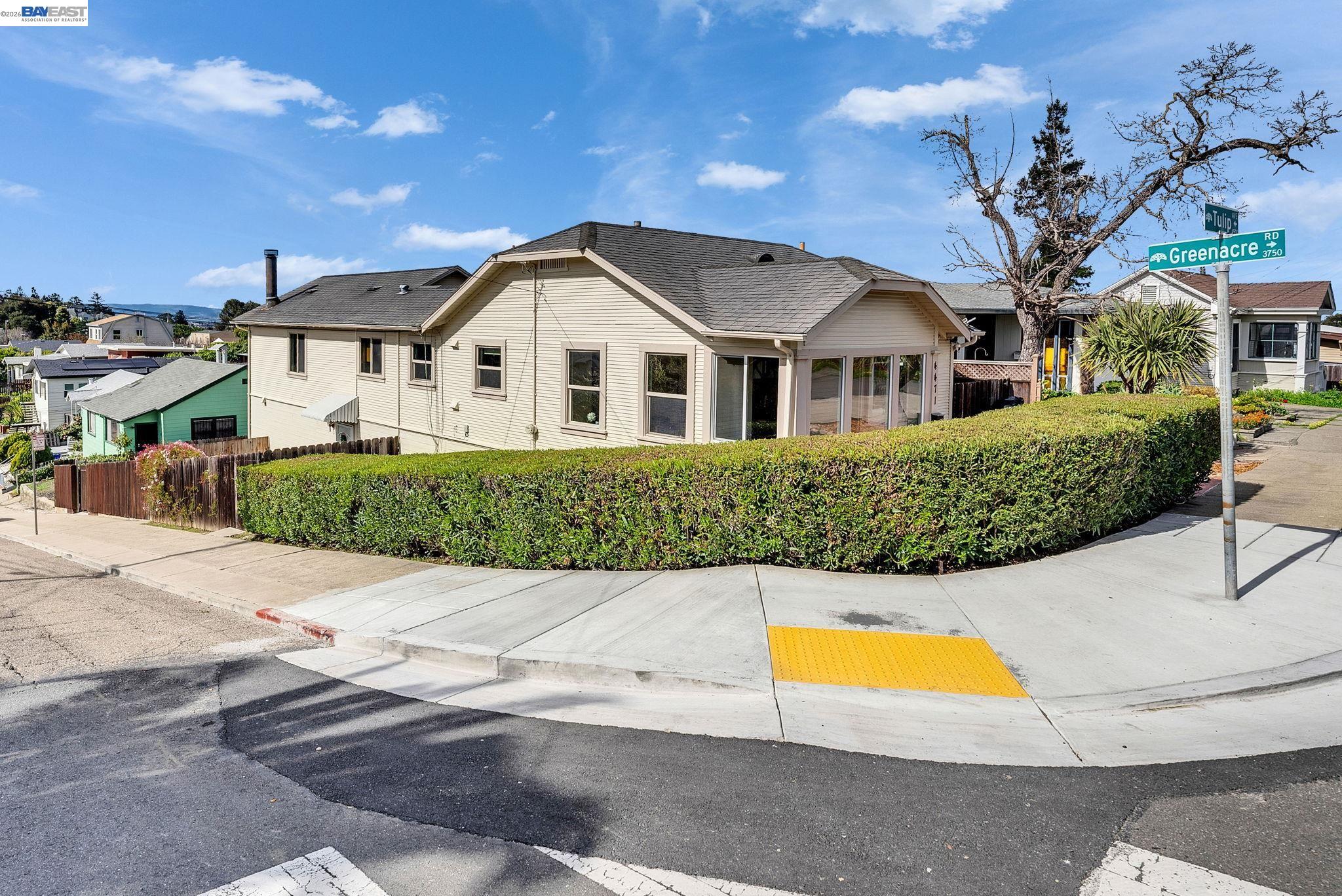 Detail Gallery Image 57 of 60 For 4471 Tulip Ave, Oakland,  CA 94619 - 3 Beds | 2 Baths