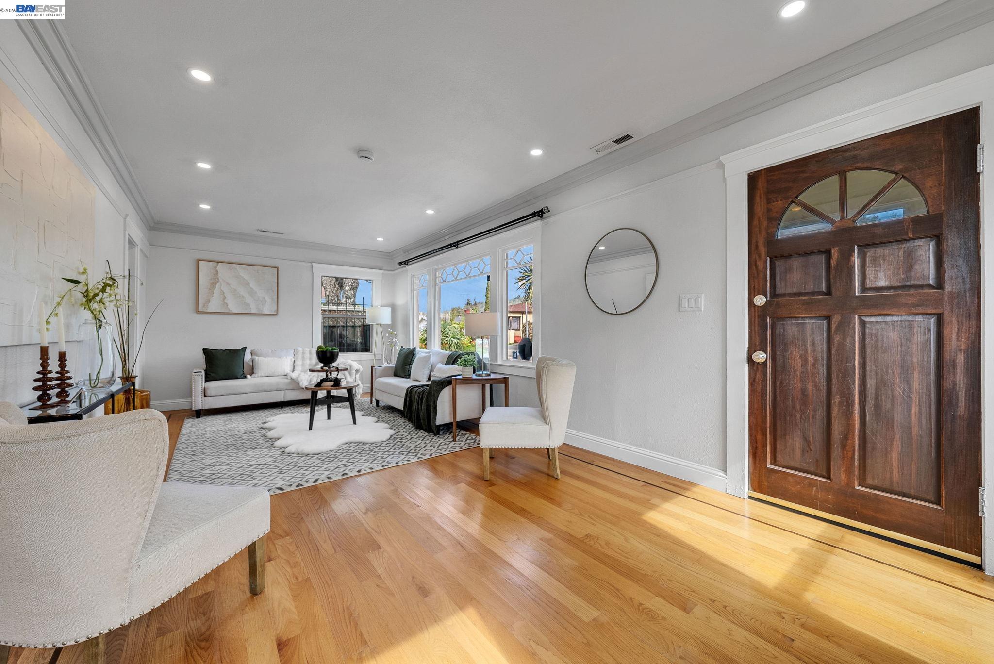 Detail Gallery Image 7 of 60 For 4471 Tulip Ave, Oakland,  CA 94619 - 3 Beds | 2 Baths