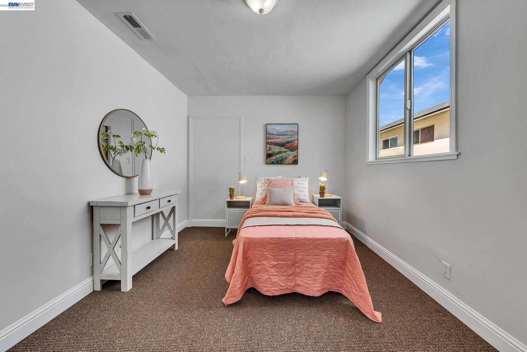 Detail Gallery Image 10 of 60 For 4471 Tulip Ave, Oakland,  CA 94619 - 3 Beds | 2 Baths