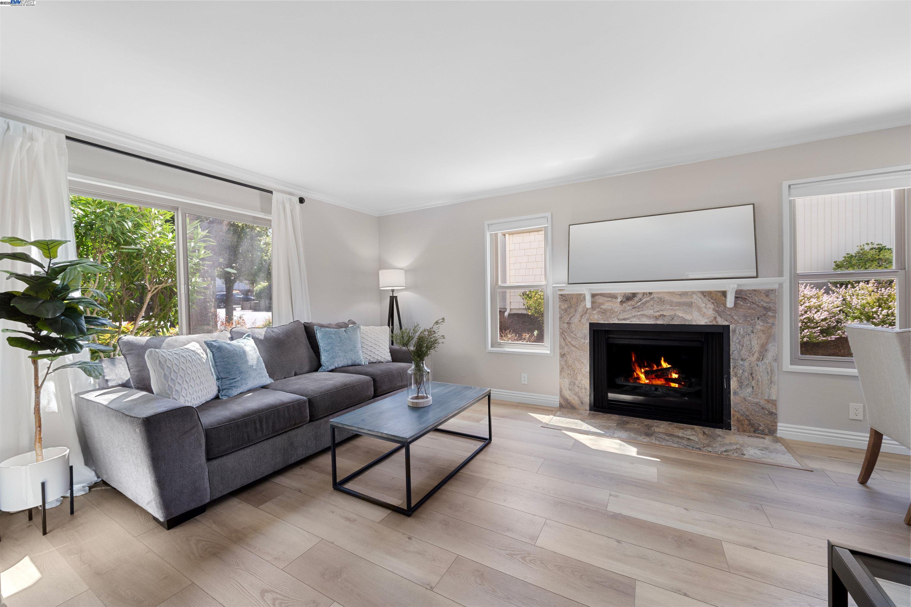 Photo #3: 41126602 Listing: Photo #3