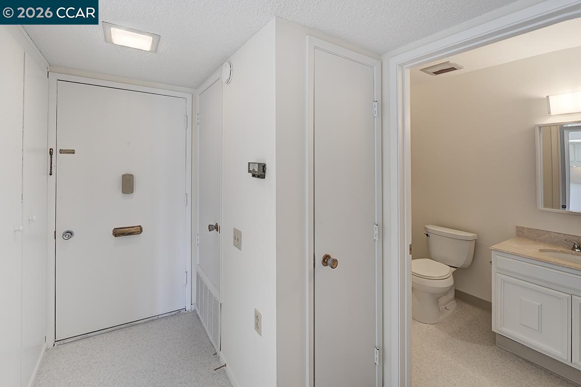 Photo #15: 41126603 Listing: Photo #15