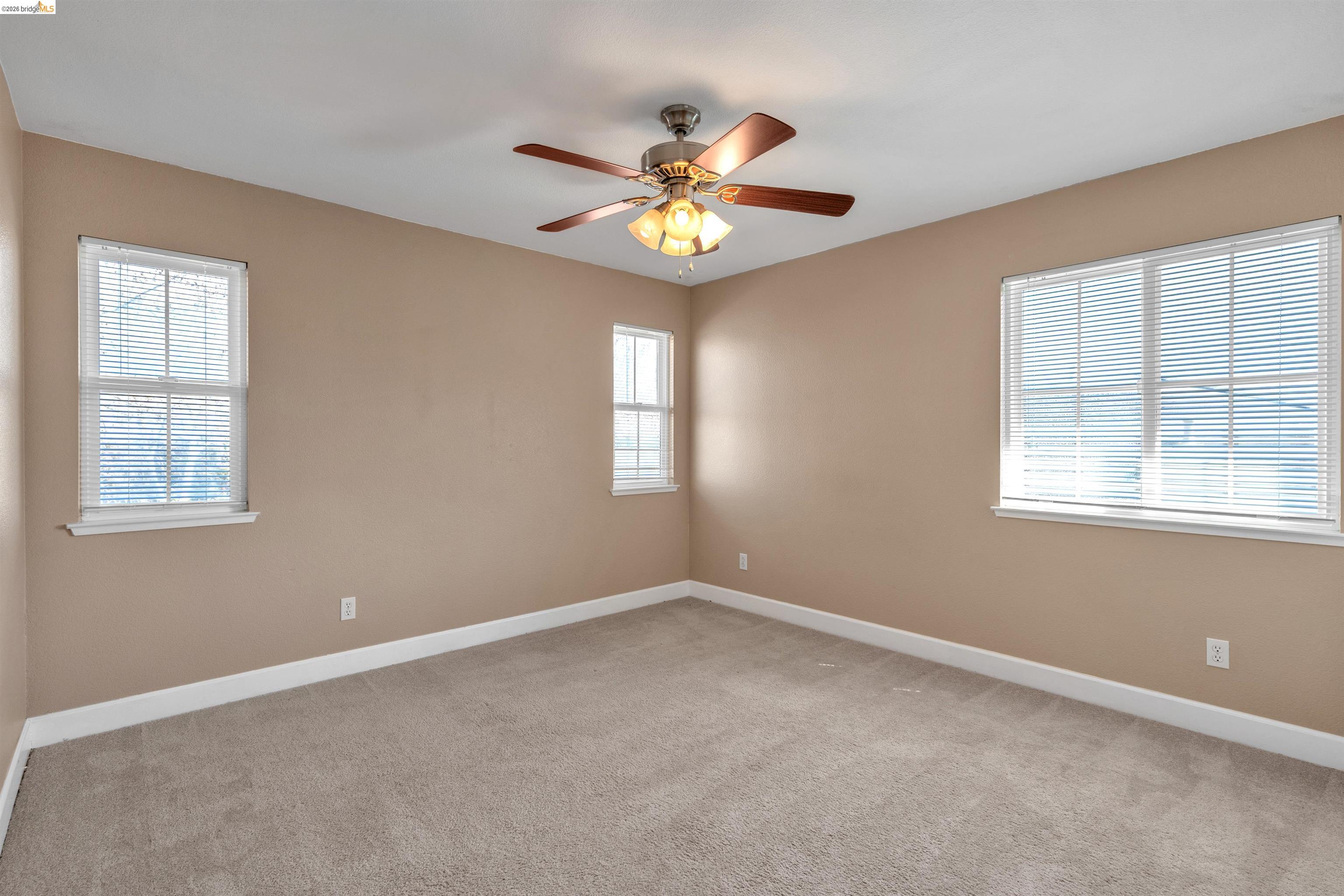 Detail Gallery Image 22 of 41 For 5670 Carlow Way, Antioch,  CA 94531 - 4 Beds | 3 Baths