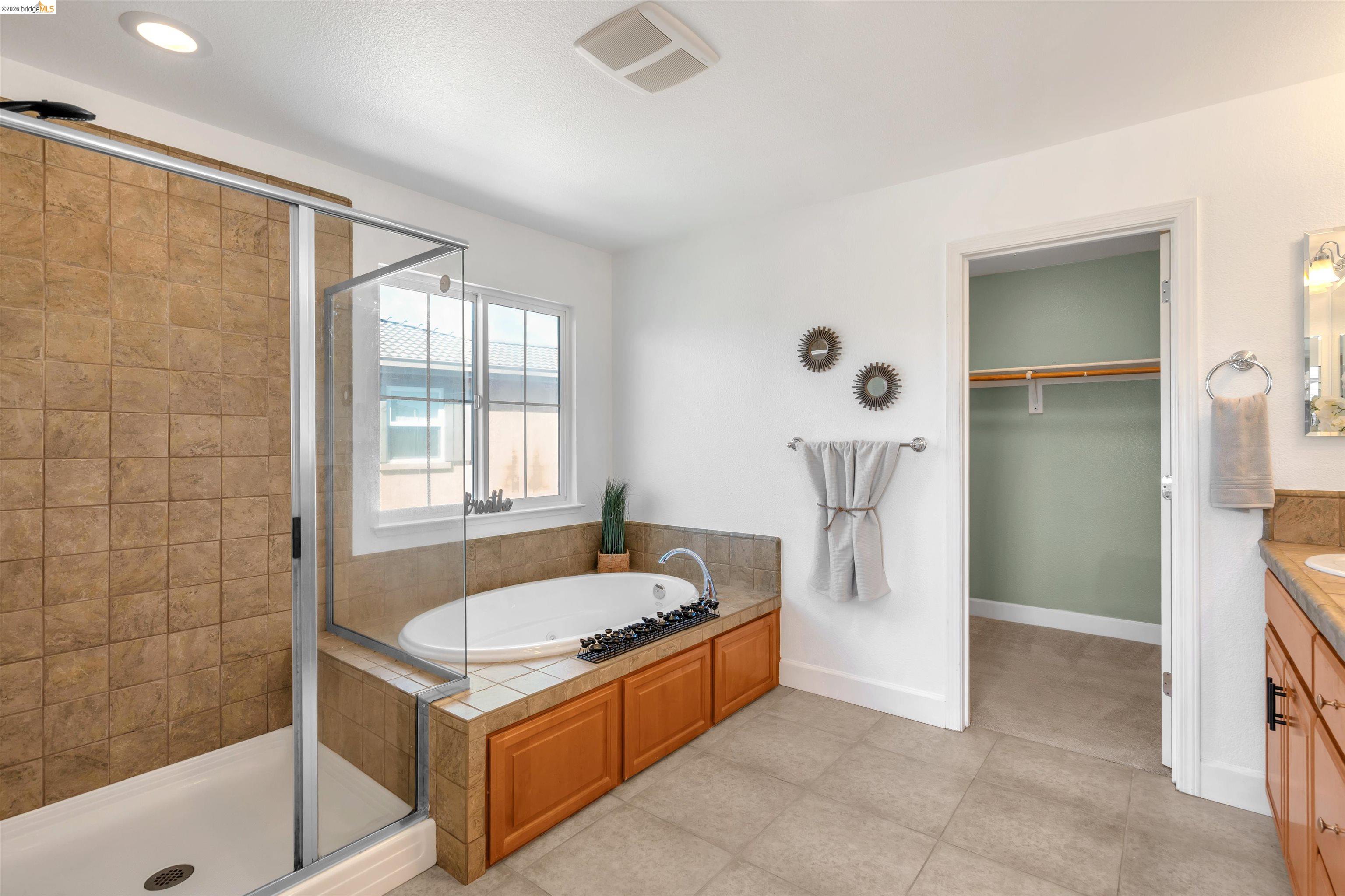 Detail Gallery Image 30 of 41 For 5670 Carlow Way, Antioch,  CA 94531 - 4 Beds | 3 Baths