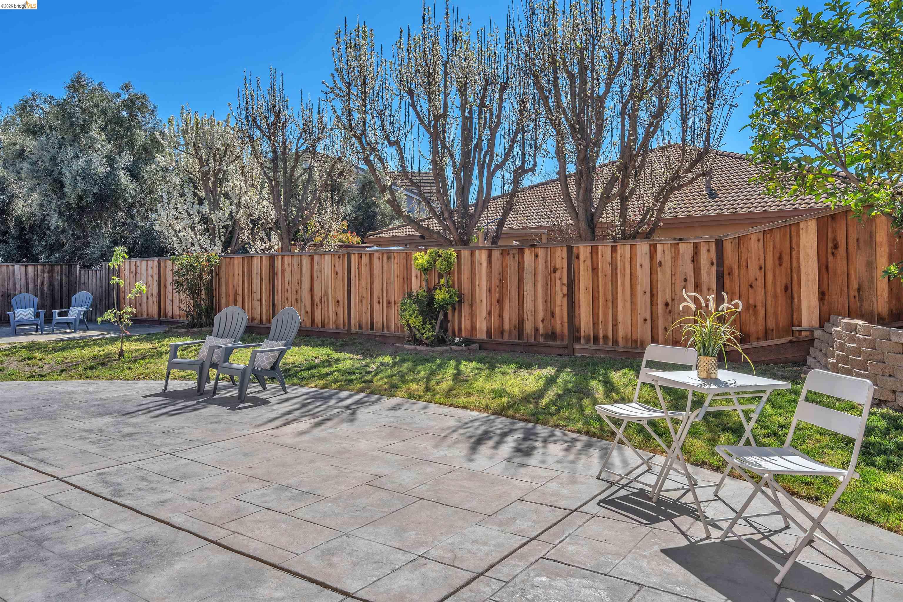 Detail Gallery Image 35 of 41 For 5670 Carlow Way, Antioch,  CA 94531 - 4 Beds | 3 Baths