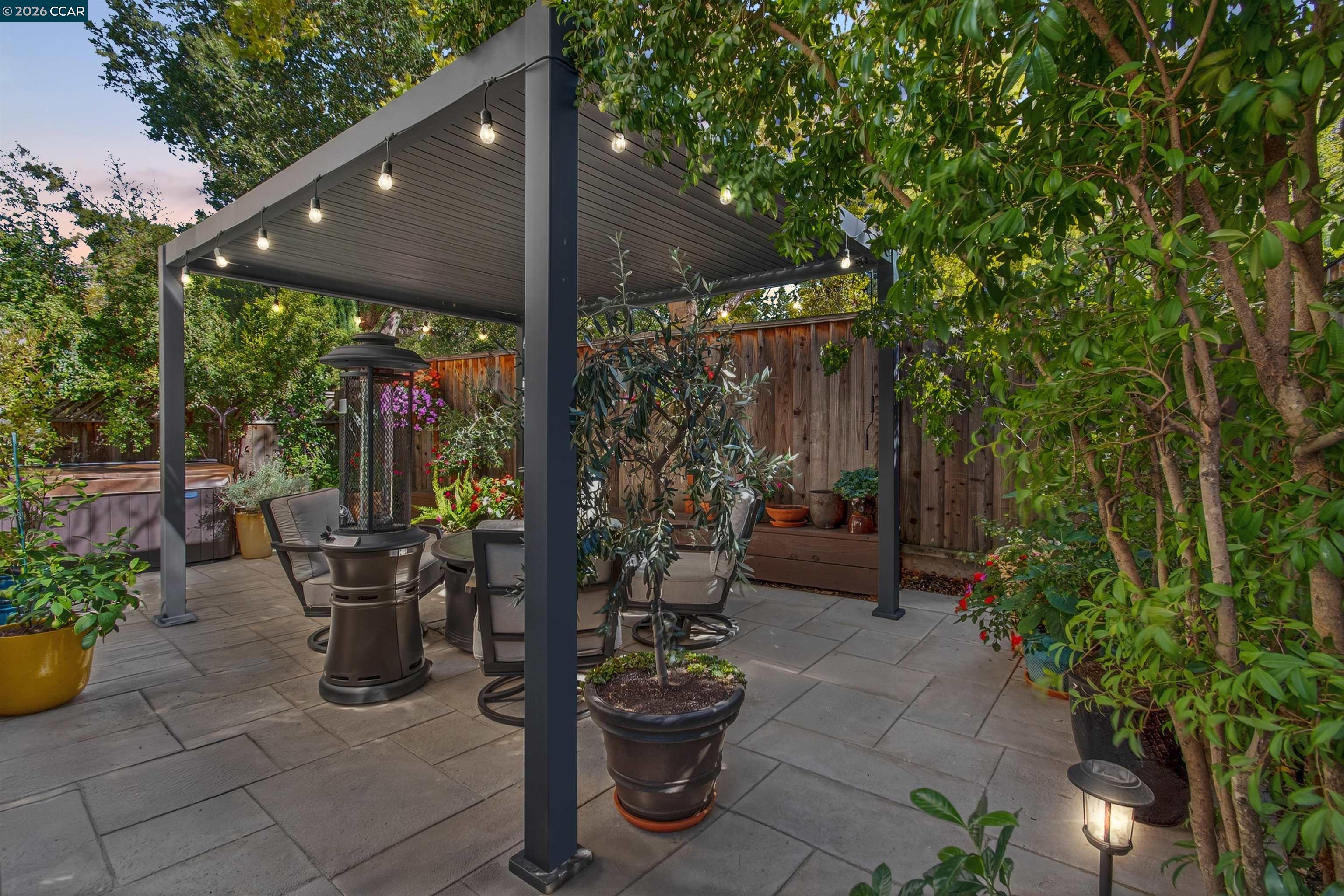 Photo #3: 41126608 Listing: Photo #3