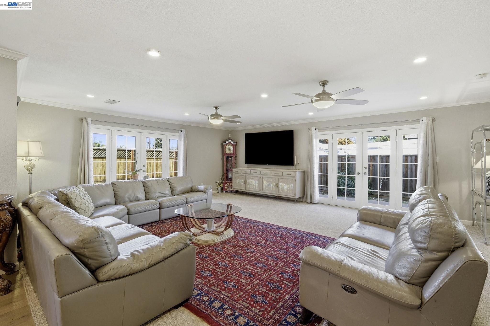 Detail Gallery Image 16 of 60 For 1723 Curletto, Concord,  CA 94521 - 5 Beds | 4 Baths