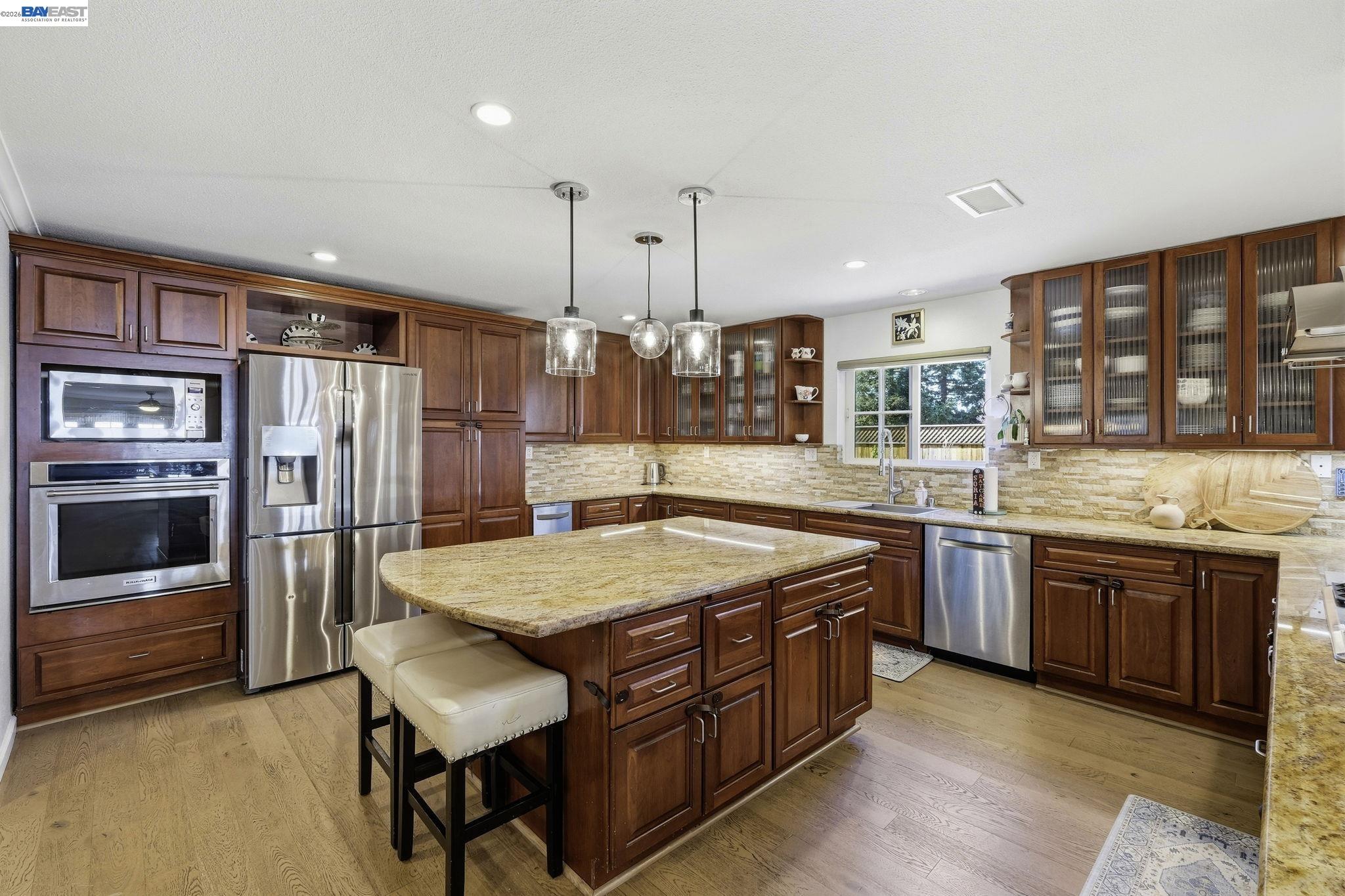 Detail Gallery Image 22 of 60 For 1723 Curletto, Concord,  CA 94521 - 5 Beds | 4 Baths