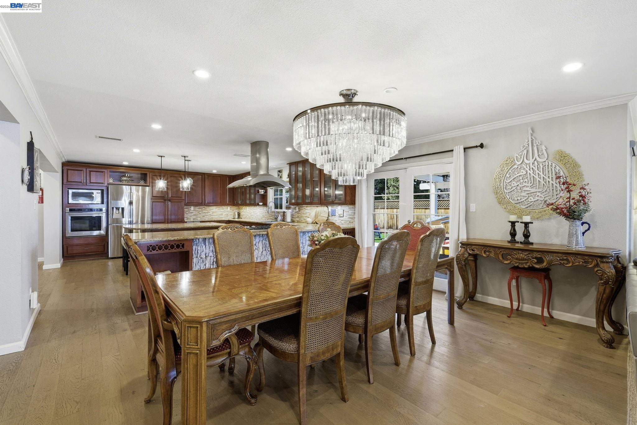 Detail Gallery Image 23 of 60 For 1723 Curletto, Concord,  CA 94521 - 5 Beds | 4 Baths