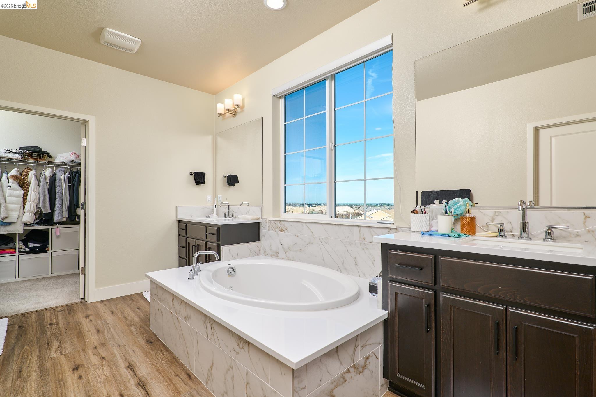 Detail Gallery Image 25 of 47 For 5532 Promontory Way, Antioch,  CA 94531 - 4 Beds | 3/1 Baths