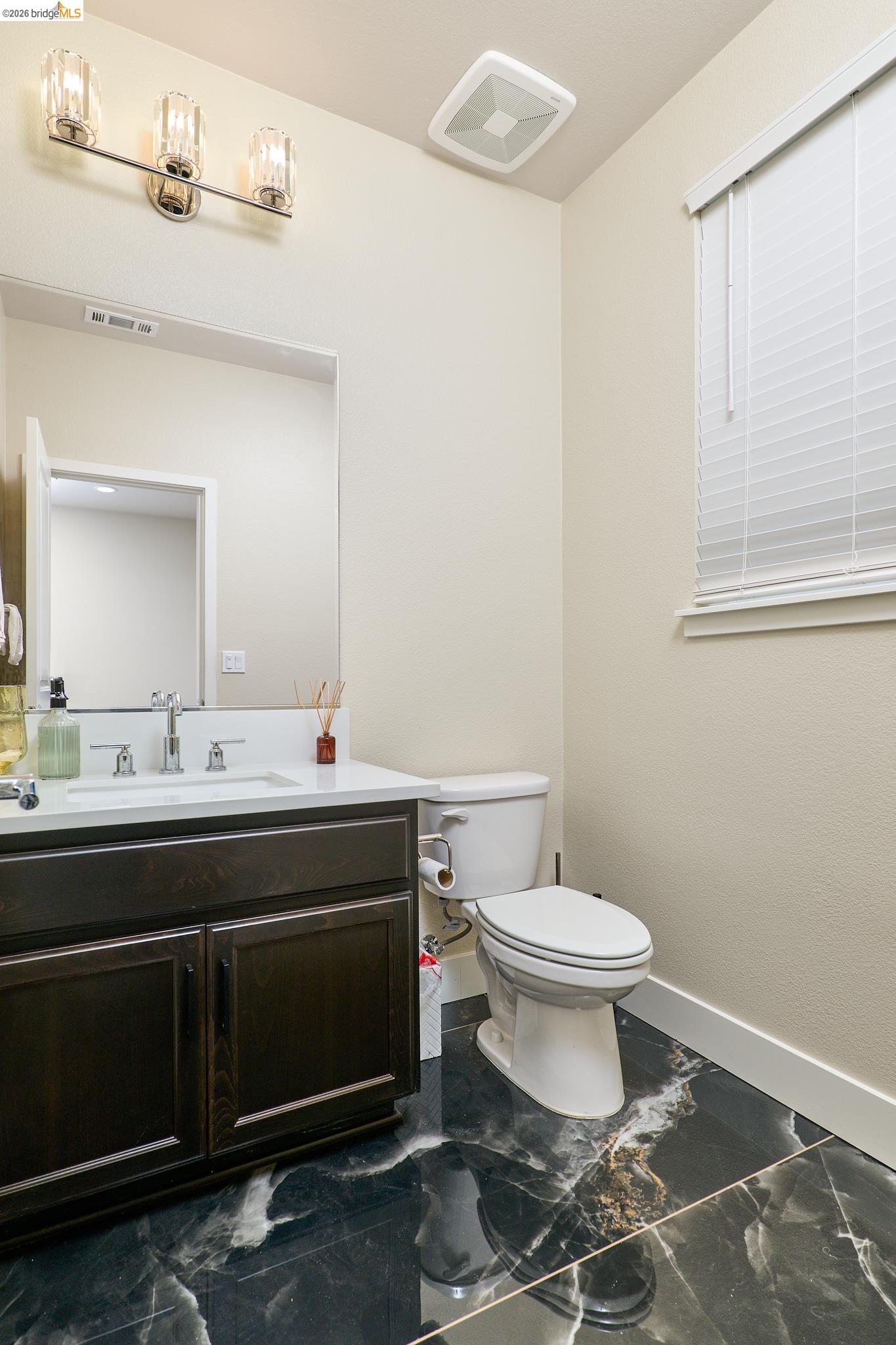 Detail Gallery Image 29 of 47 For 5532 Promontory Way, Antioch,  CA 94531 - 4 Beds | 3/1 Baths