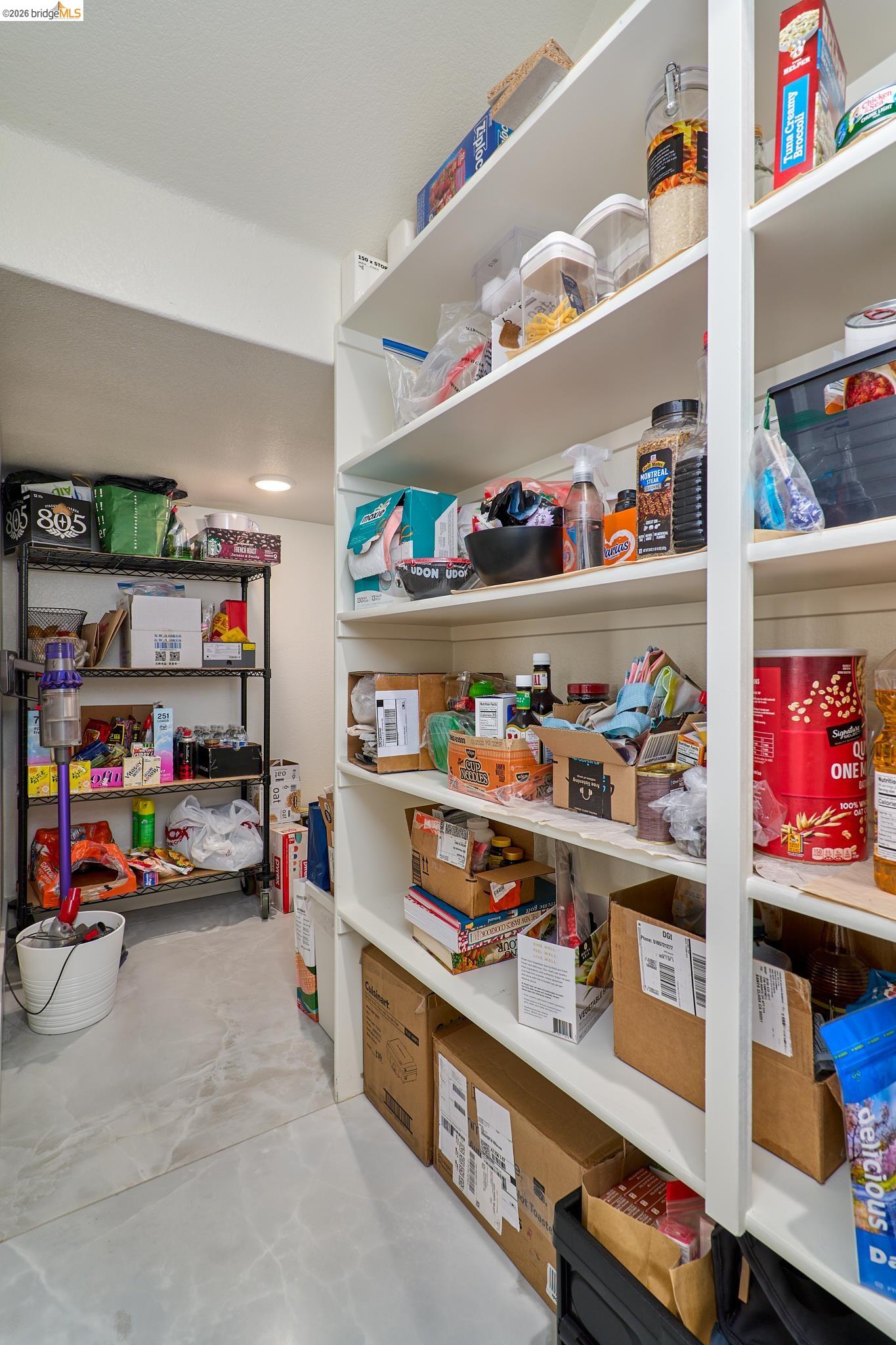 Detail Gallery Image 9 of 47 For 5532 Promontory Way, Antioch,  CA 94531 - 4 Beds | 3/1 Baths