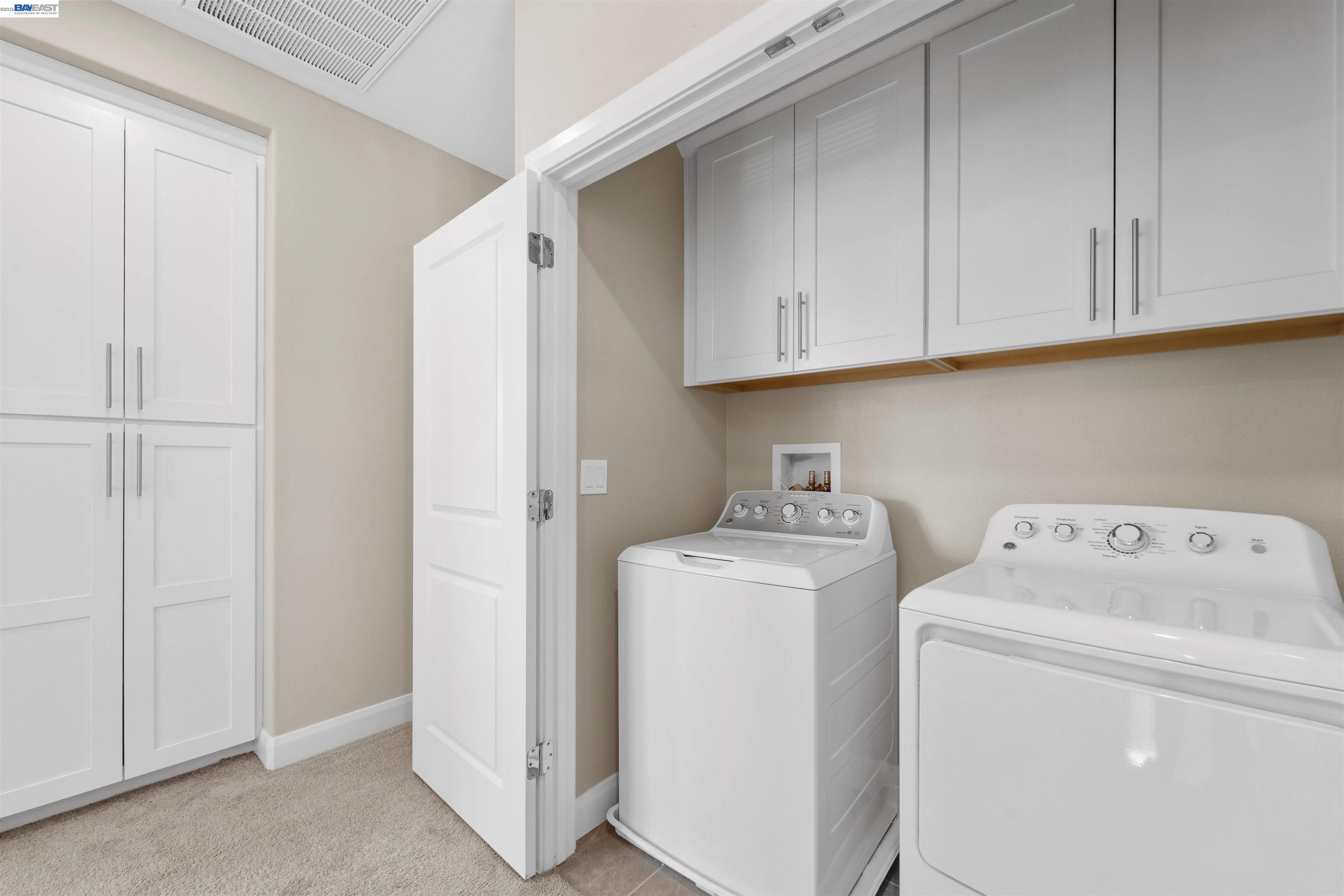 Detail Gallery Image 15 of 37 For 1597 Hidden Creek Ln, Milpitas,  CA 95035 - 4 Beds | 3/1 Baths