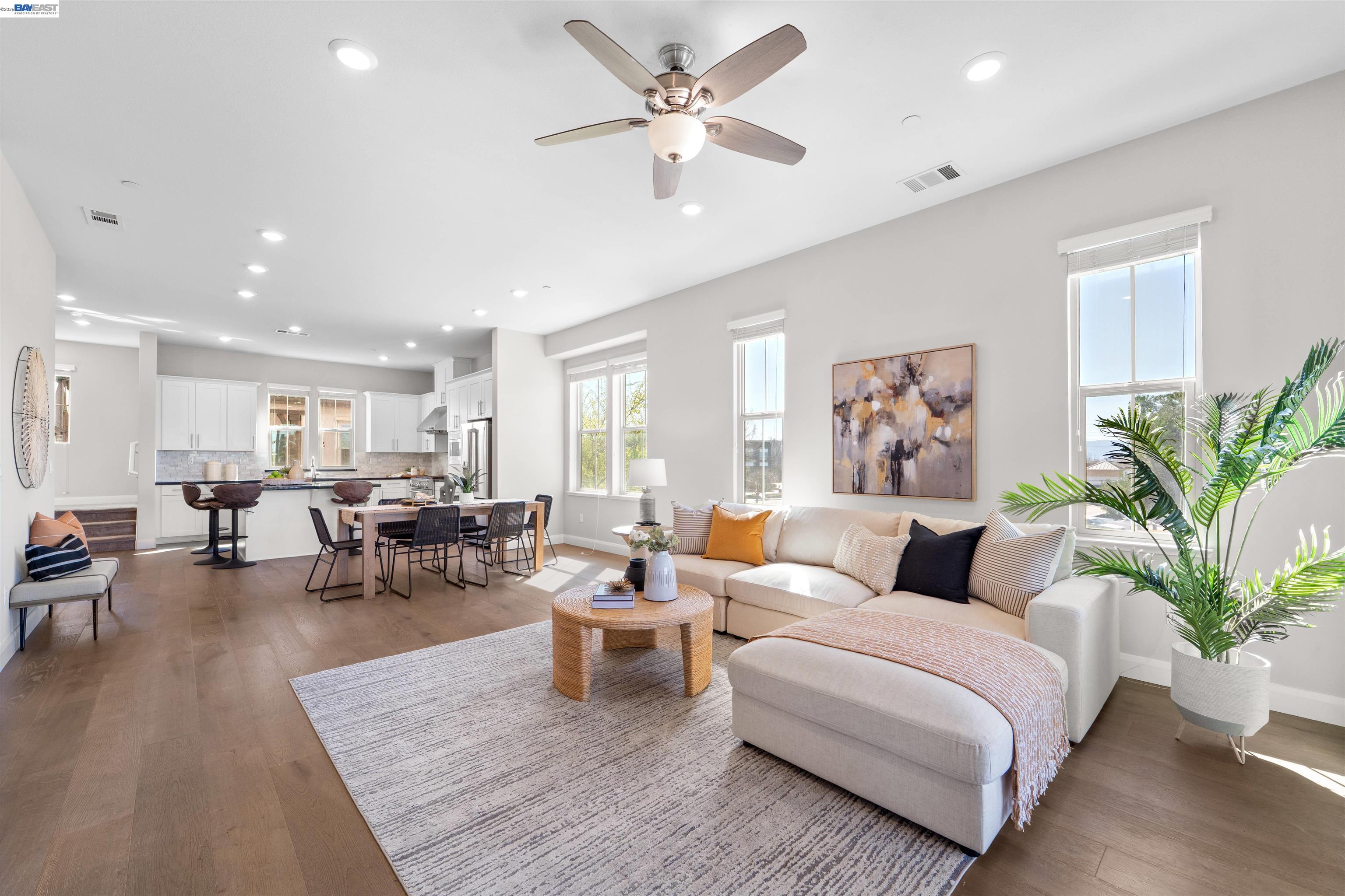 Detail Gallery Image 9 of 37 For 1597 Hidden Creek Ln, Milpitas,  CA 95035 - 4 Beds | 3/1 Baths