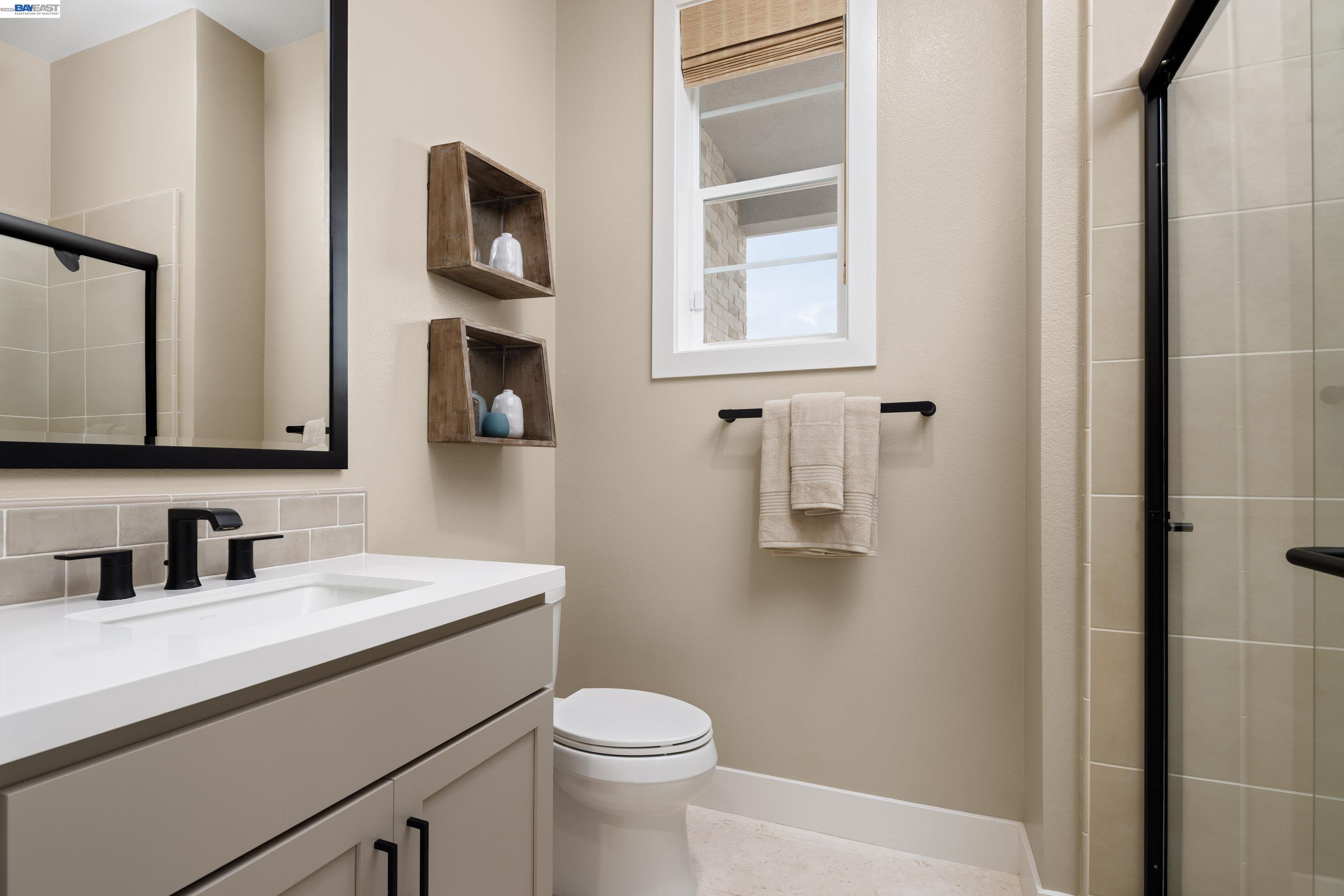 Detail Gallery Image 10 of 22 For 3851 Hereford Road, Dublin,  CA 94568 - 4 Beds | 3 Baths