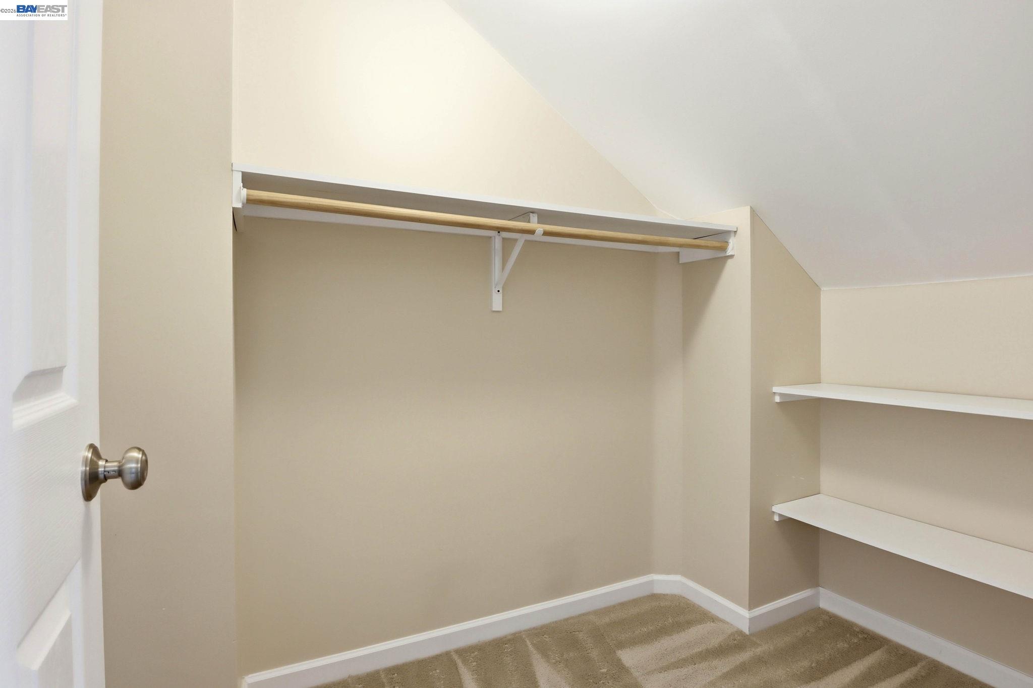 Detail Gallery Image 32 of 50 For 20289 Meadowlark Dr, Castro Valley,  CA 94546 - 4 Beds | 3 Baths