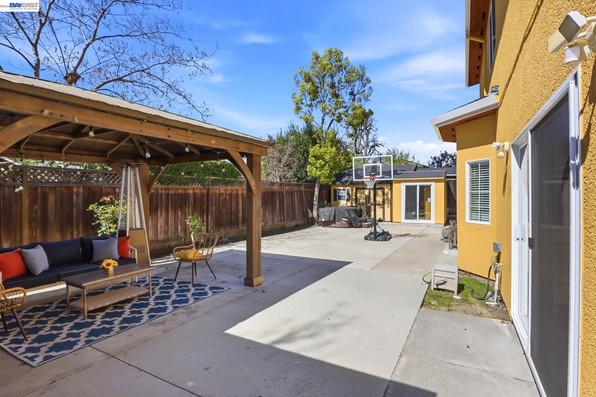 Detail Gallery Image 44 of 50 For 20289 Meadowlark Dr, Castro Valley,  CA 94546 - 4 Beds | 3 Baths