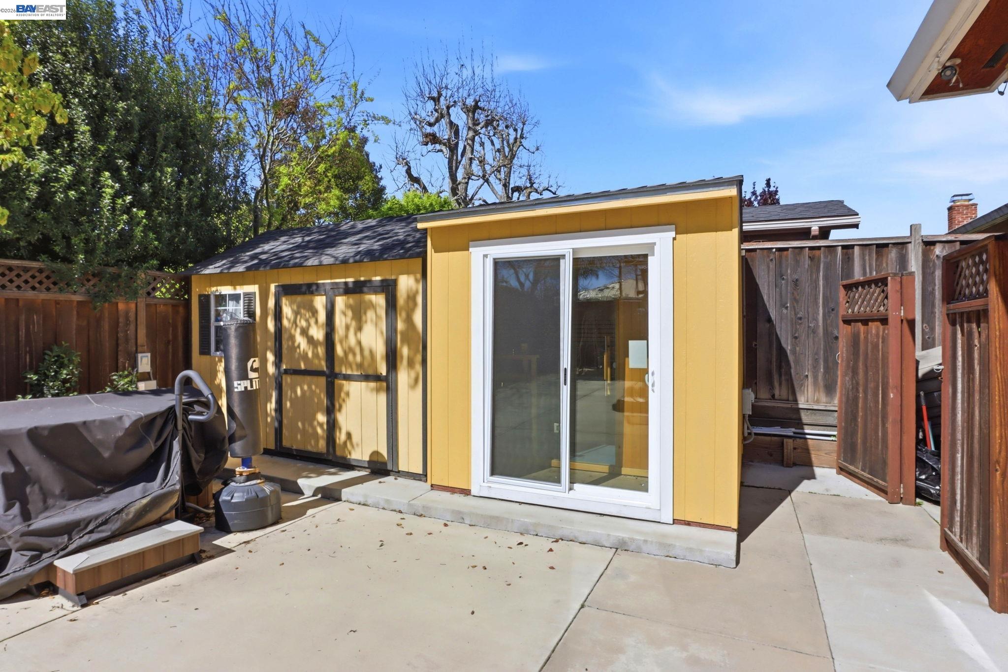 Detail Gallery Image 45 of 50 For 20289 Meadowlark Dr, Castro Valley,  CA 94546 - 4 Beds | 3 Baths