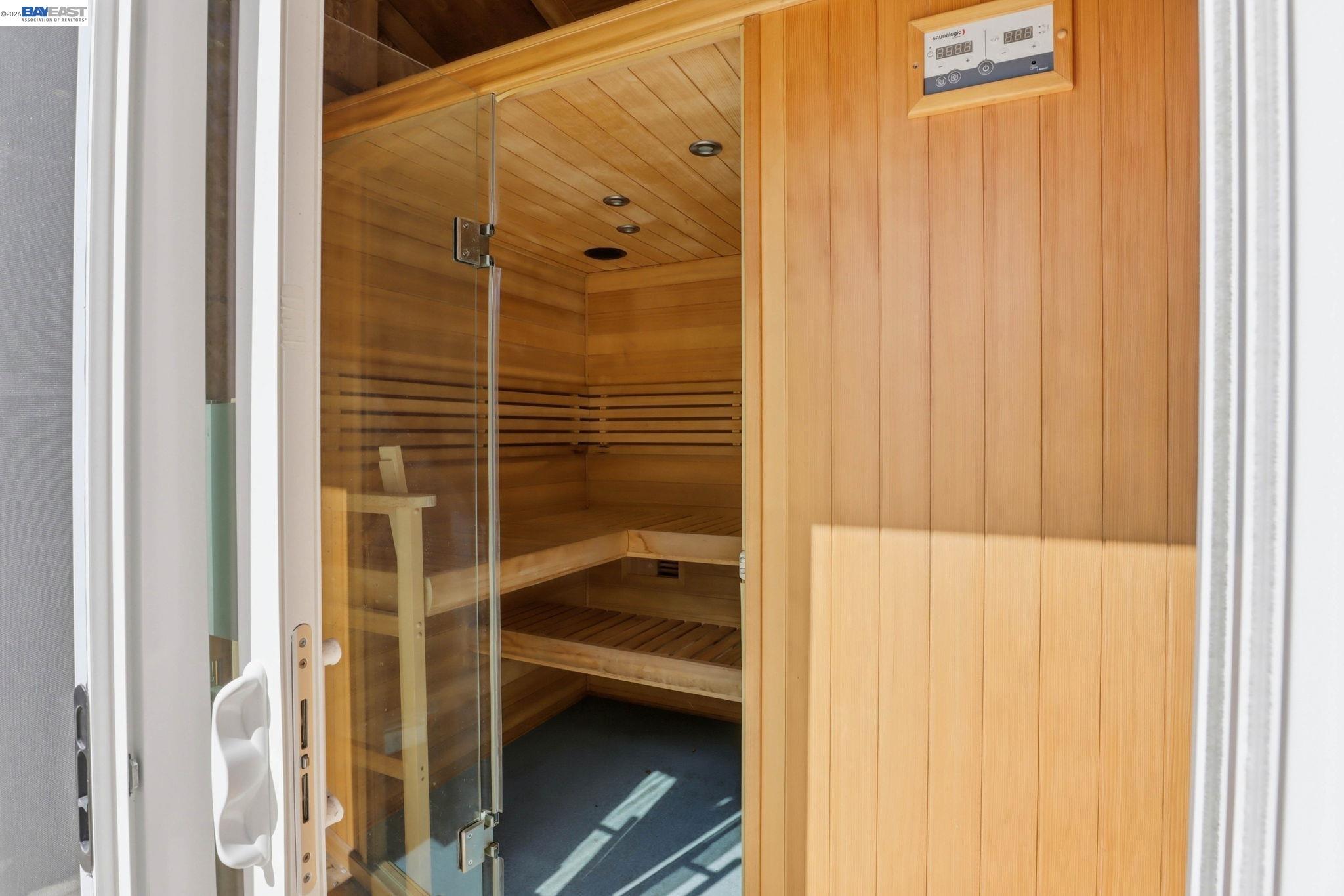 Detail Gallery Image 46 of 50 For 20289 Meadowlark Dr, Castro Valley,  CA 94546 - 4 Beds | 3 Baths