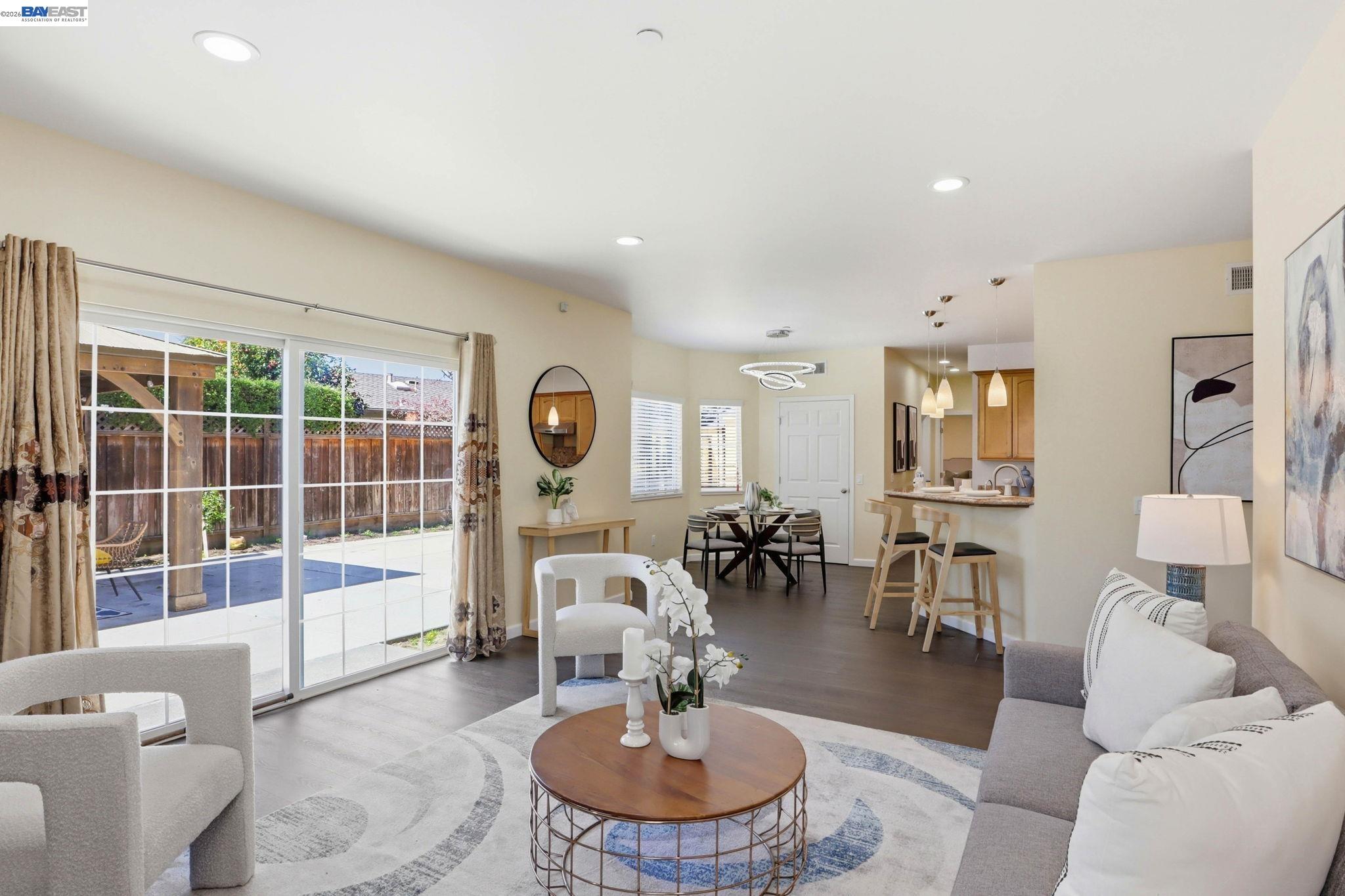 Detail Gallery Image 10 of 50 For 20289 Meadowlark Dr, Castro Valley,  CA 94546 - 4 Beds | 3 Baths