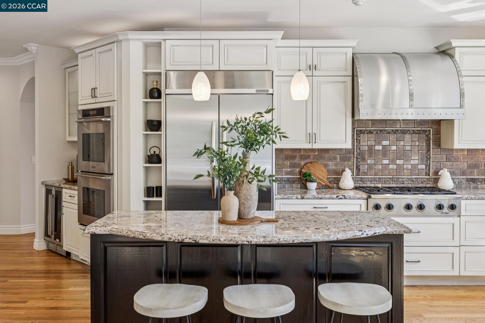 Detail Gallery Image 2 of 60 For 34 Sugarloaf Ter, Alamo,  CA 94507 - 5 Beds | 3 Baths