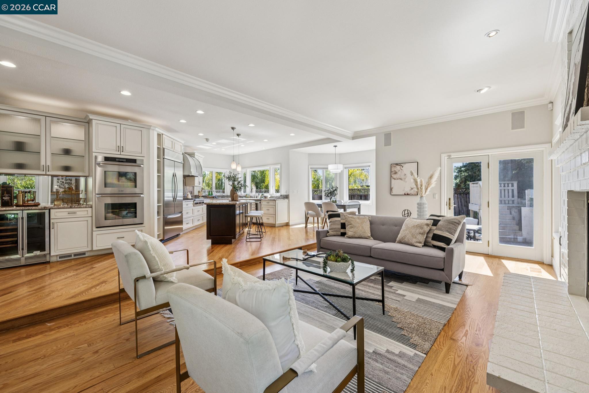 Detail Gallery Image 13 of 60 For 34 Sugarloaf Ter, Alamo,  CA 94507 - 5 Beds | 3 Baths