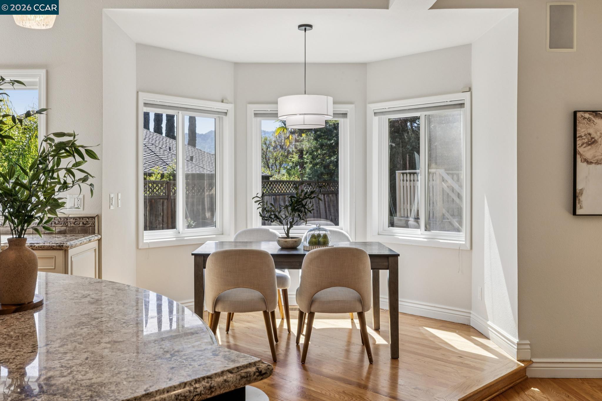 Detail Gallery Image 15 of 60 For 34 Sugarloaf Ter, Alamo,  CA 94507 - 5 Beds | 3 Baths