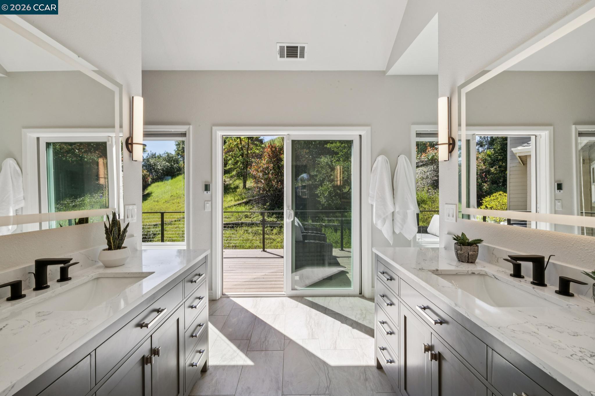 Detail Gallery Image 32 of 60 For 34 Sugarloaf Ter, Alamo,  CA 94507 - 5 Beds | 3 Baths