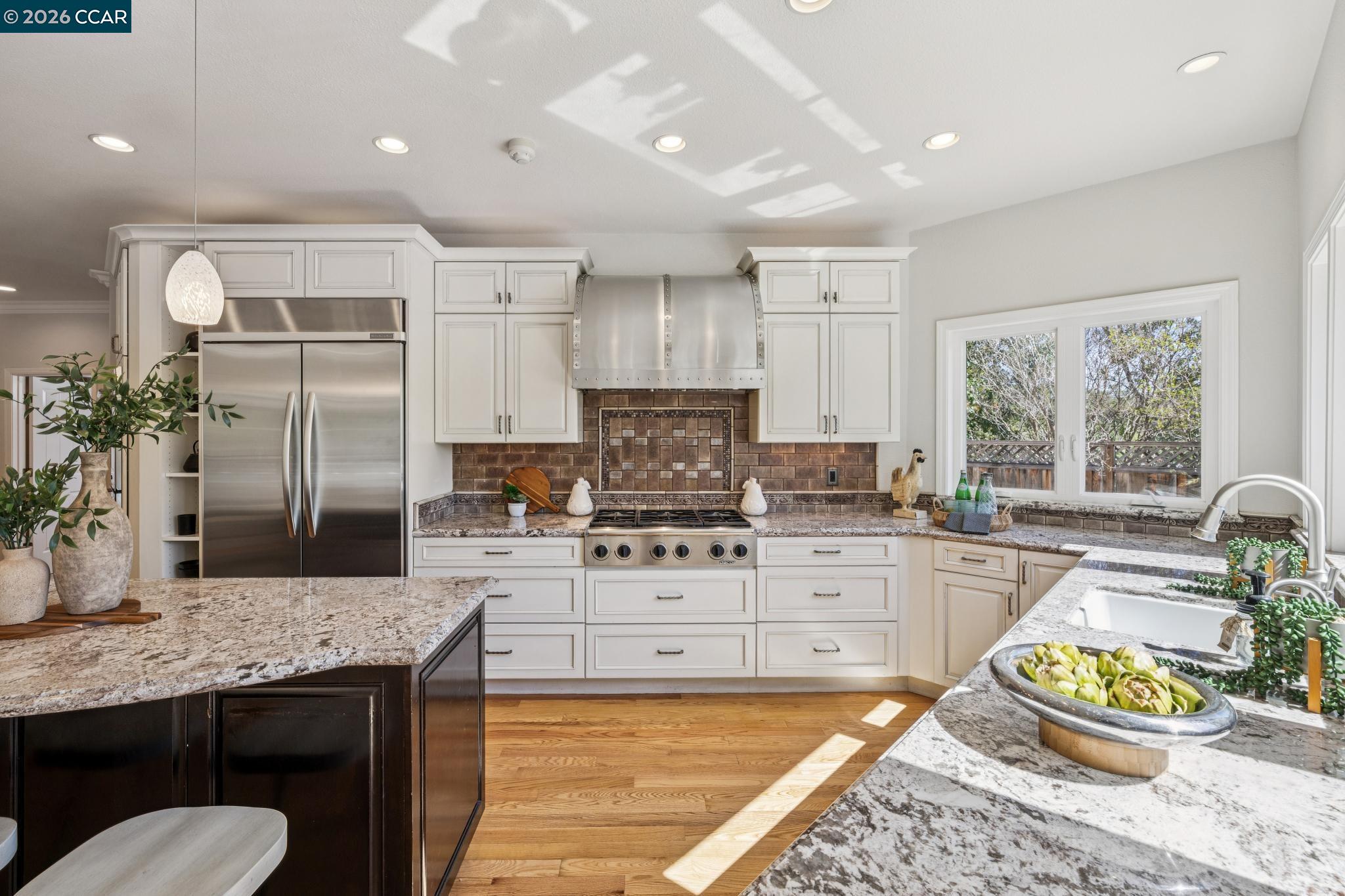 Detail Gallery Image 8 of 60 For 34 Sugarloaf Ter, Alamo,  CA 94507 - 5 Beds | 3 Baths