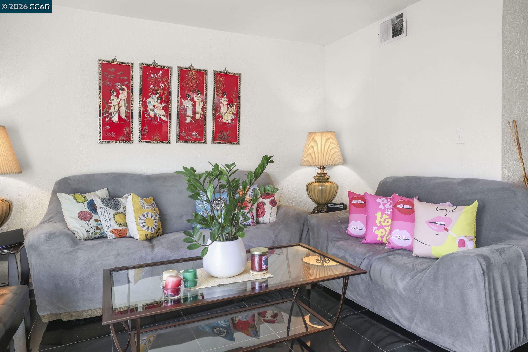 Photo #7: 41126622 Listing: Photo #7