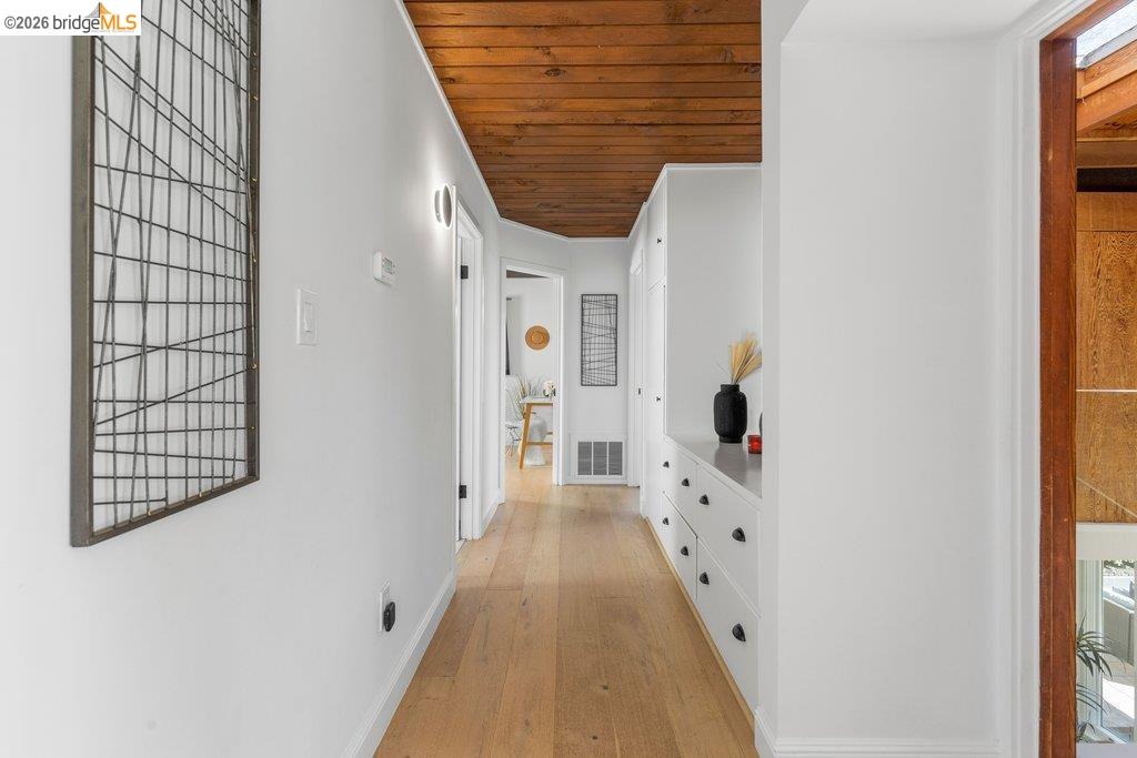 Detail Gallery Image 30 of 60 For 6715 Canyon Trail, El Cerrito,  CA 94530 - 4 Beds | 2/1 Baths