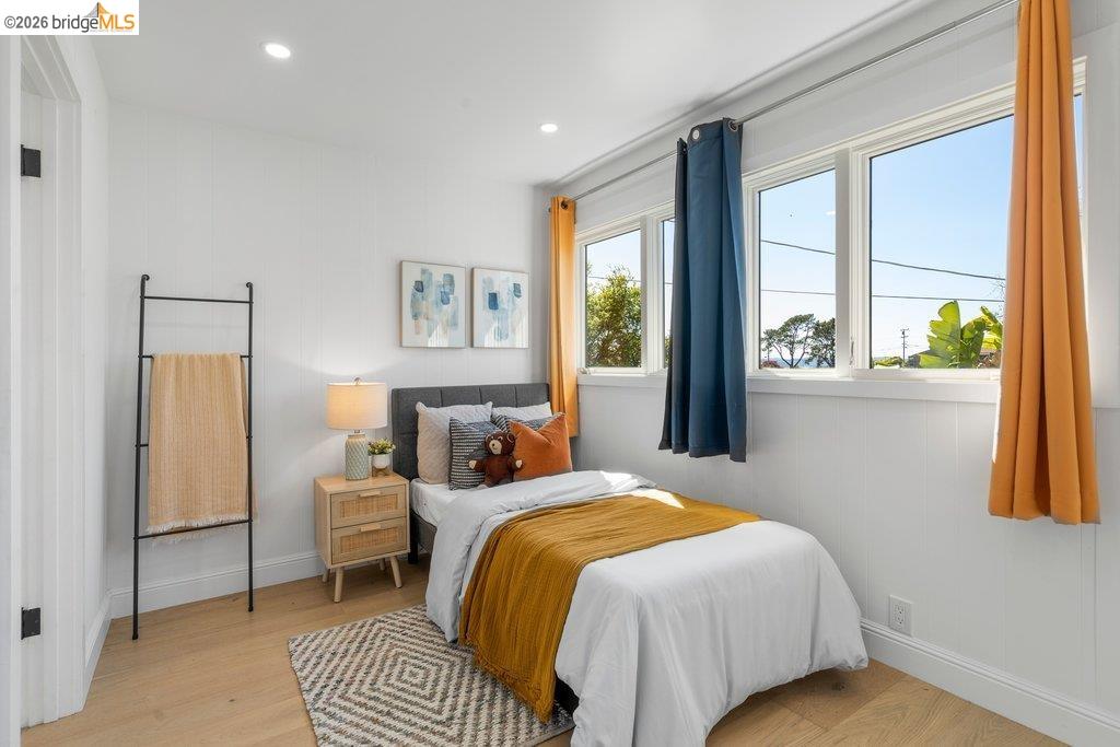 Detail Gallery Image 32 of 60 For 6715 Canyon Trail, El Cerrito,  CA 94530 - 4 Beds | 2/1 Baths