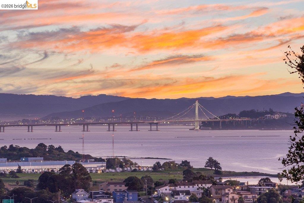 Detail Gallery Image 53 of 60 For 6715 Canyon Trail, El Cerrito,  CA 94530 - 4 Beds | 2/1 Baths