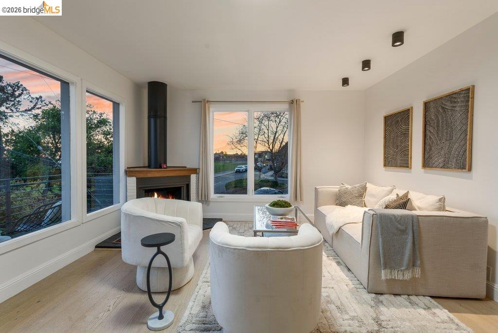 Detail Gallery Image 56 of 60 For 6715 Canyon Trail, El Cerrito,  CA 94530 - 4 Beds | 2/1 Baths