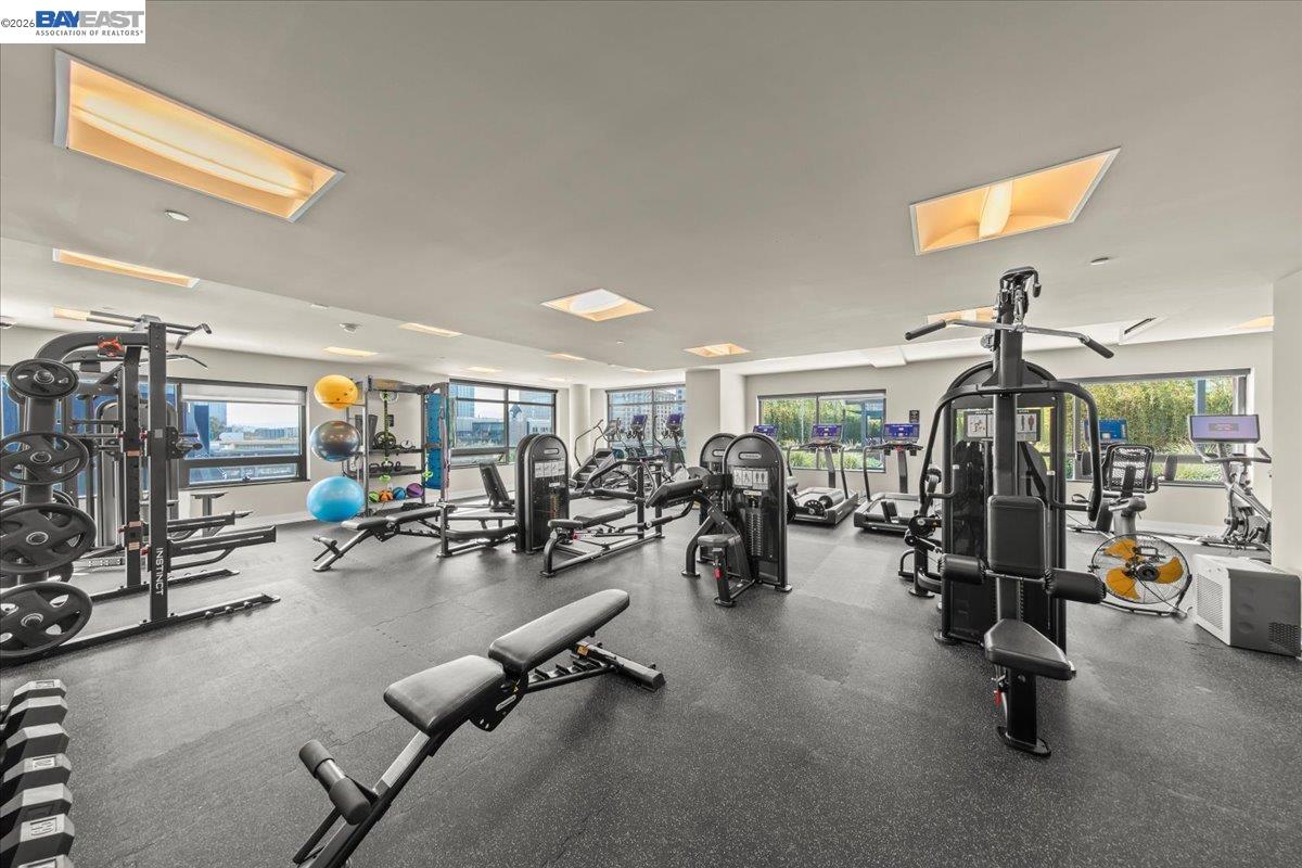 Detail Gallery Image 14 of 22 For 88 E San Fernando St #303,  San Jose,  CA 95113 - 2 Beds | 1/1 Baths