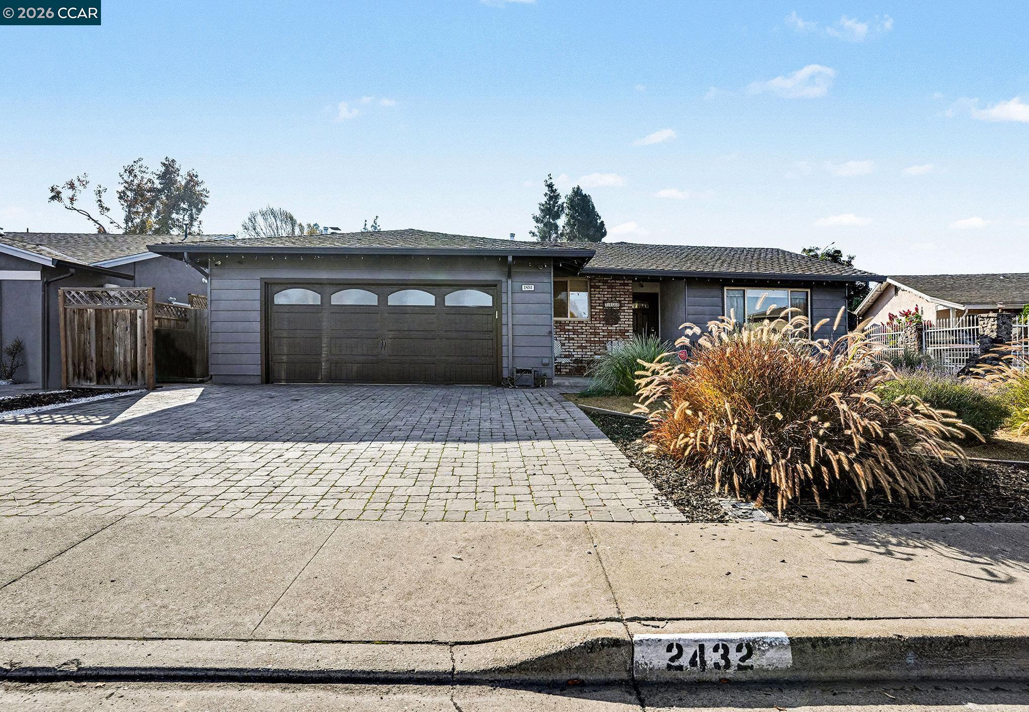 Detail Gallery Image 4 of 27 For 2432 Balmoral St, Union City,  CA 94587 - 4 Beds | 2 Baths