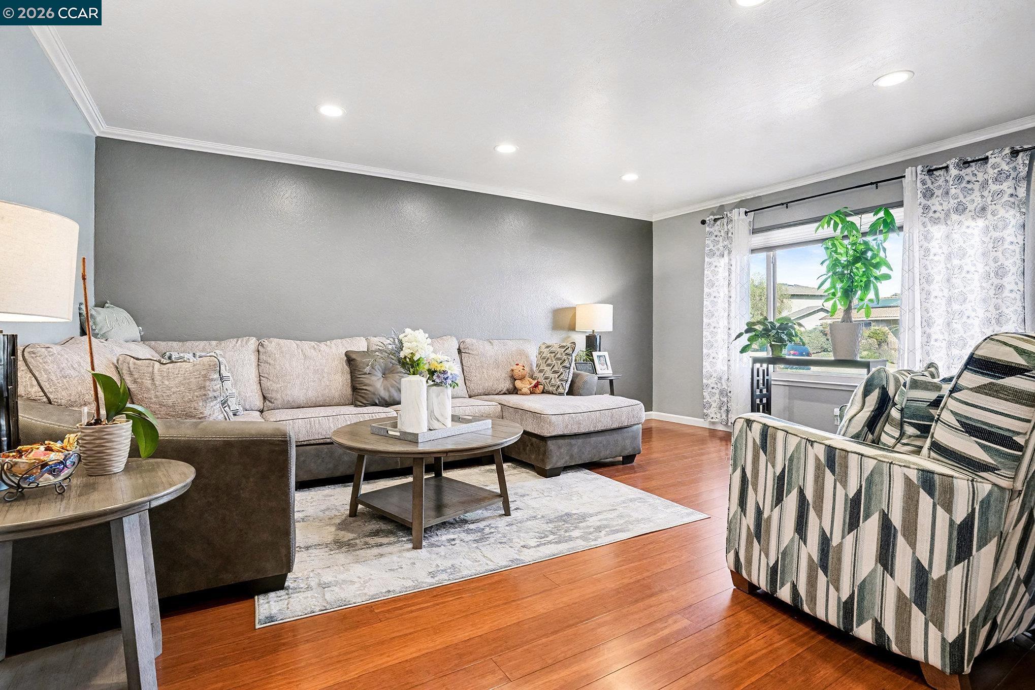 Detail Gallery Image 6 of 27 For 2432 Balmoral St, Union City,  CA 94587 - 4 Beds | 2 Baths