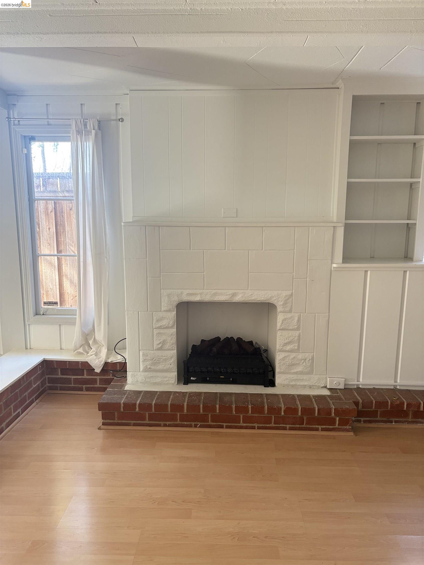 Detail Gallery Image 4 of 18 For 1024 Elsinore Ave, Oakland,  CA 94602 - – Beds | – Baths