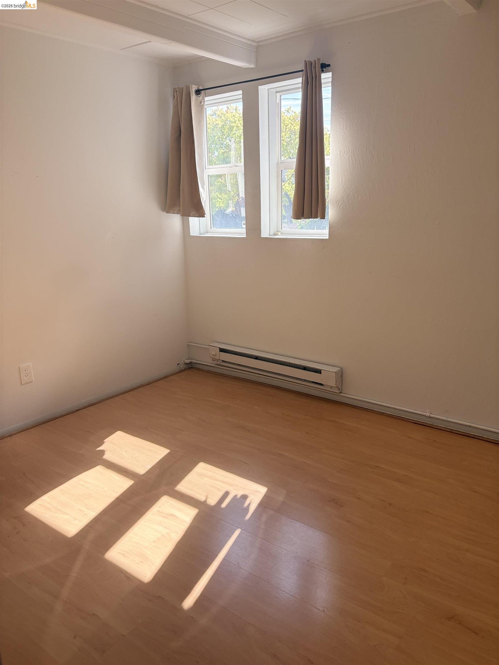 Detail Gallery Image 9 of 18 For 1024 Elsinore Ave, Oakland,  CA 94602 - – Beds | – Baths