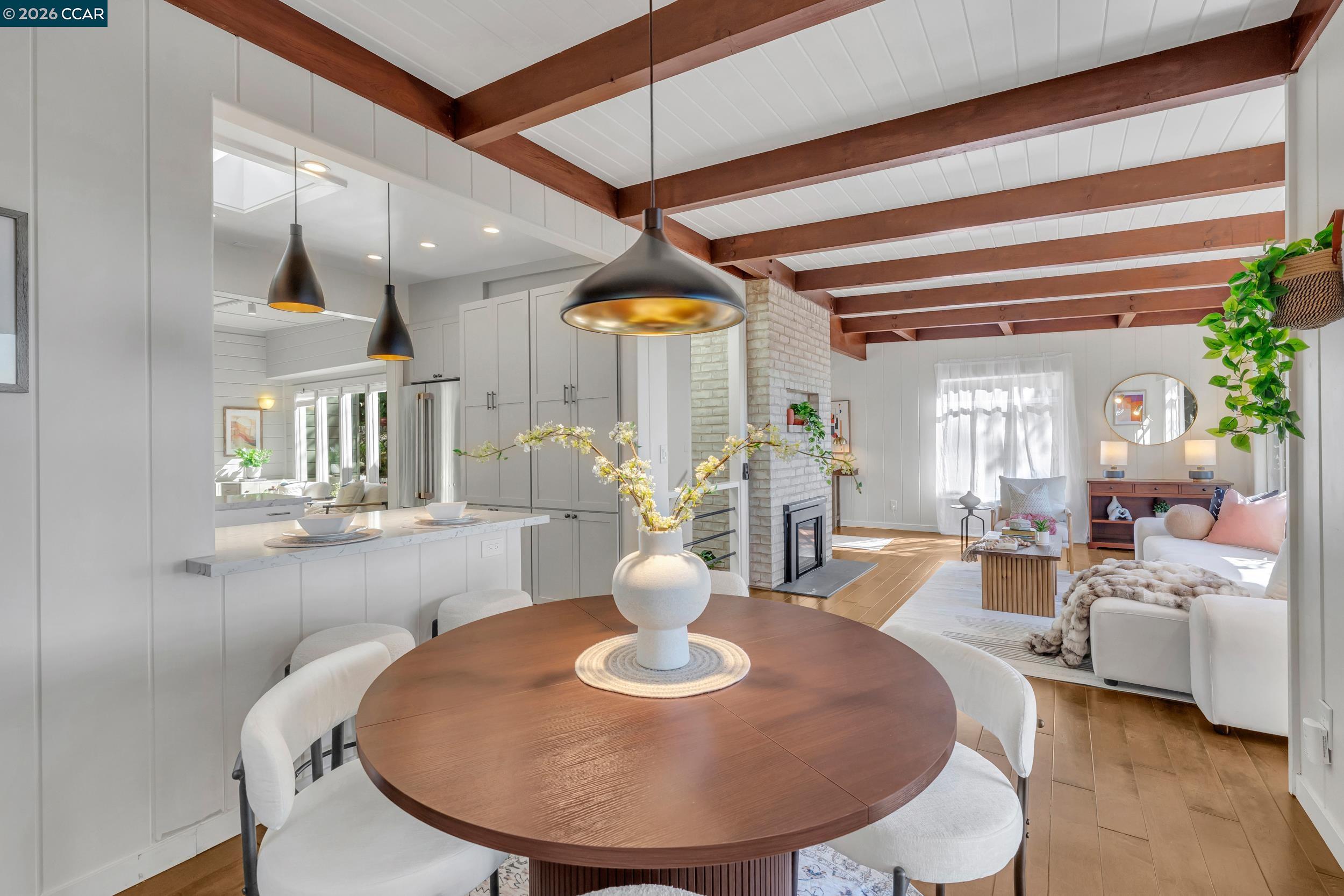 Detail Gallery Image 17 of 60 For 2633 Chelsea Dr, Oakland,  CA 94611 - 3 Beds | 2/1 Baths