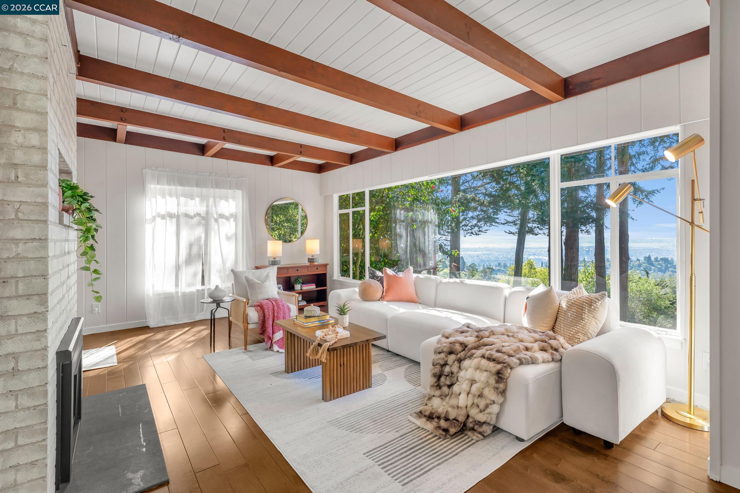 Detail Gallery Image 25 of 60 For 2633 Chelsea Dr, Oakland,  CA 94611 - 3 Beds | 2/1 Baths