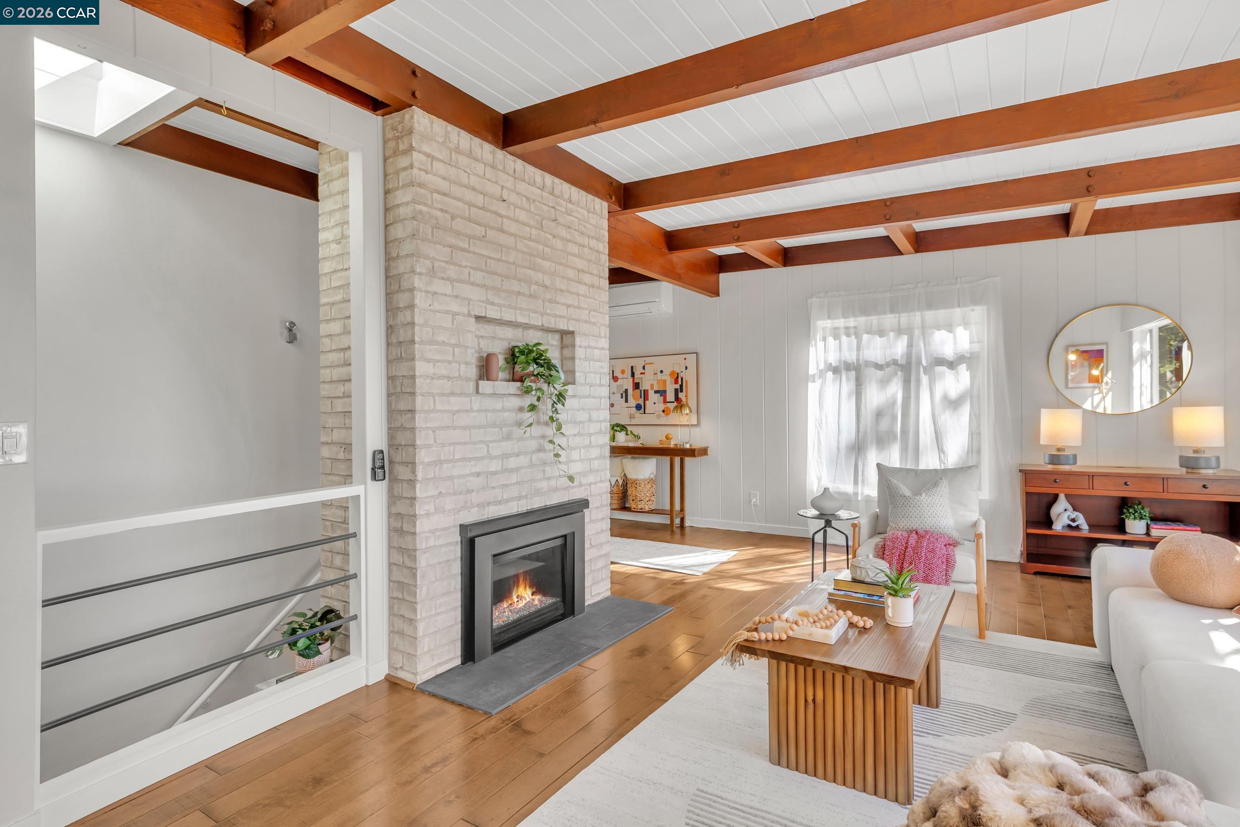 Detail Gallery Image 26 of 60 For 2633 Chelsea Dr, Oakland,  CA 94611 - 3 Beds | 2/1 Baths