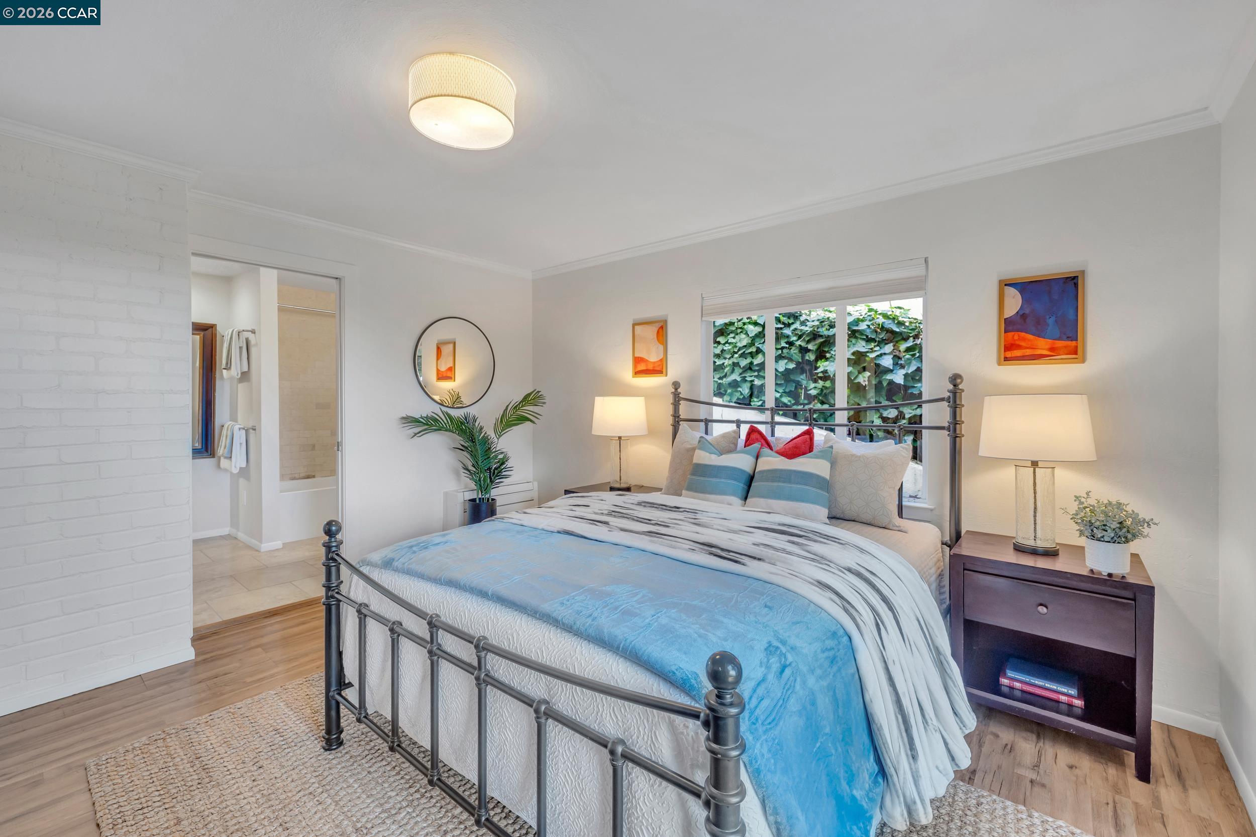 Detail Gallery Image 32 of 60 For 2633 Chelsea Dr, Oakland,  CA 94611 - 3 Beds | 2/1 Baths