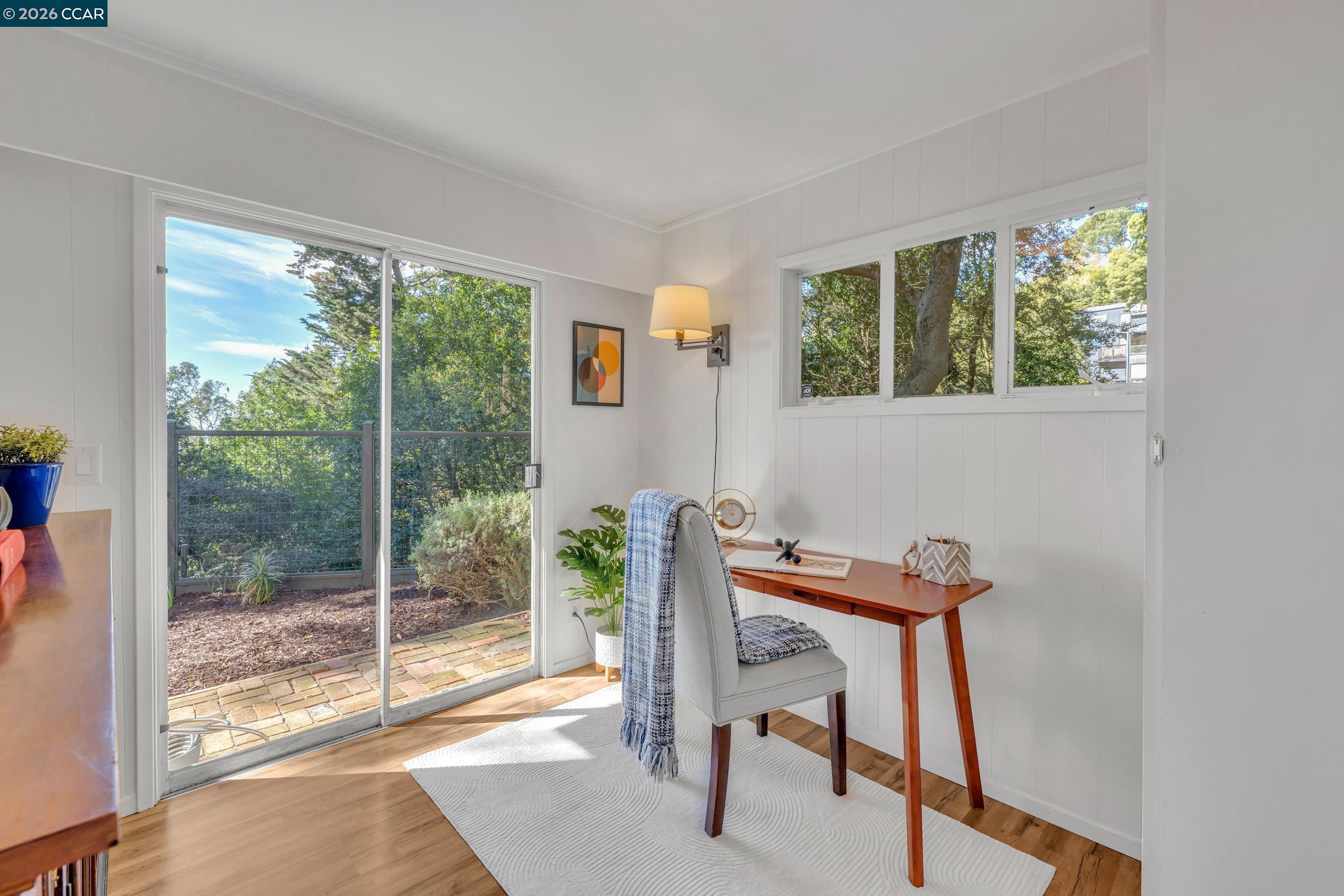 Detail Gallery Image 36 of 60 For 2633 Chelsea Dr, Oakland,  CA 94611 - 3 Beds | 2/1 Baths